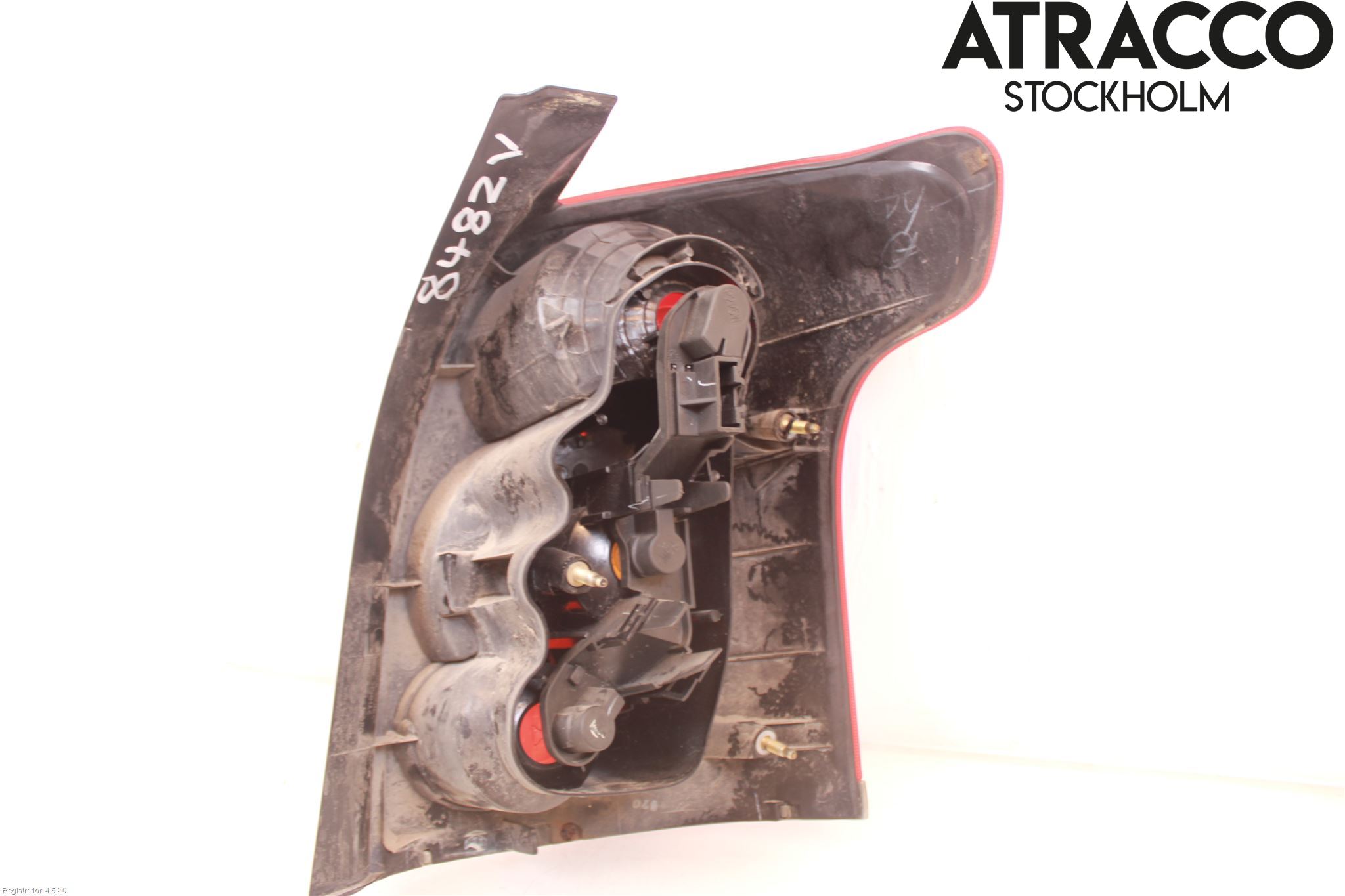 Toyota AVENSIS 03-06 Baklykt Venstre