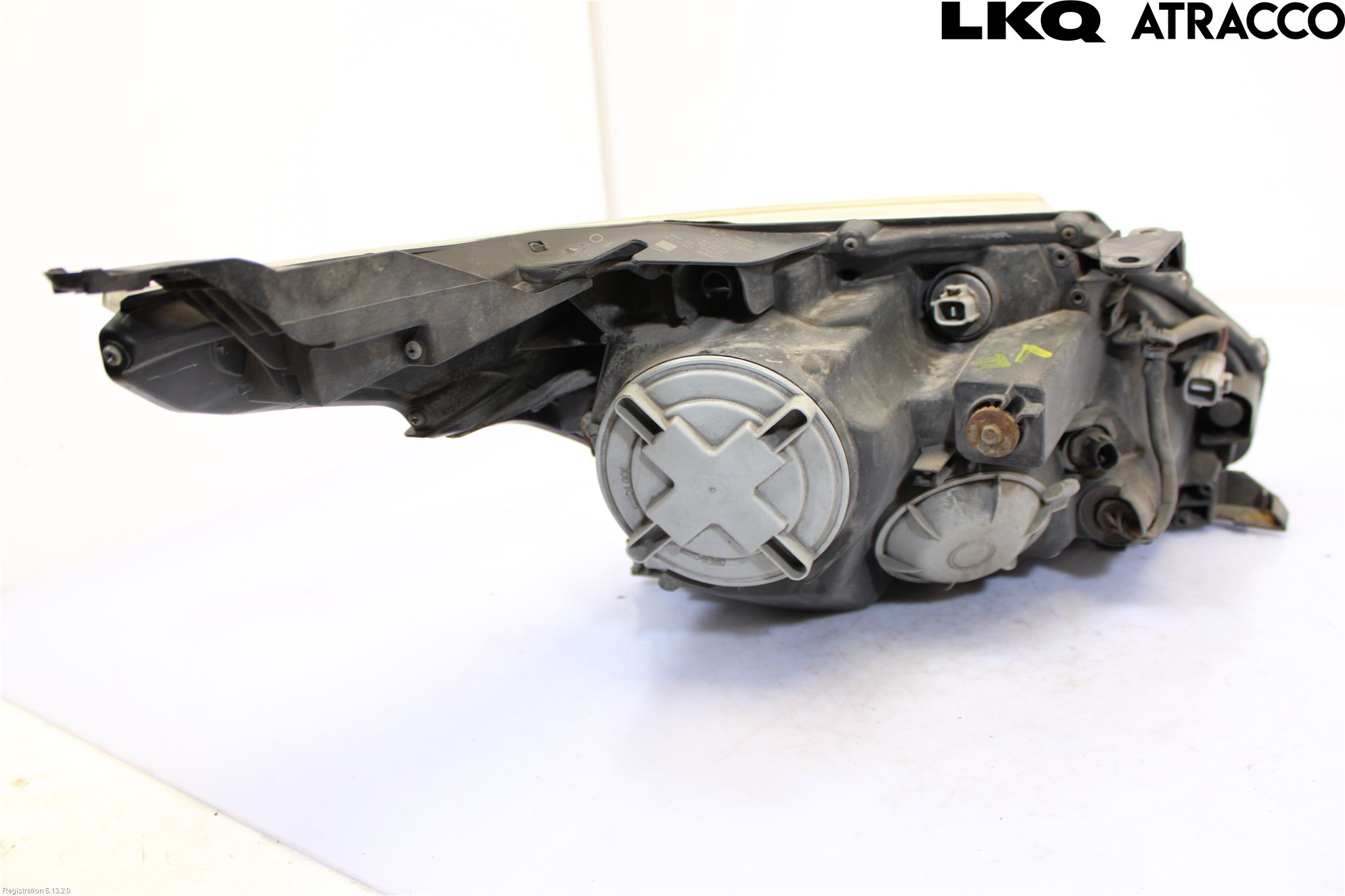 Toyota AVENSIS 09-15 Frontlykt Venstre