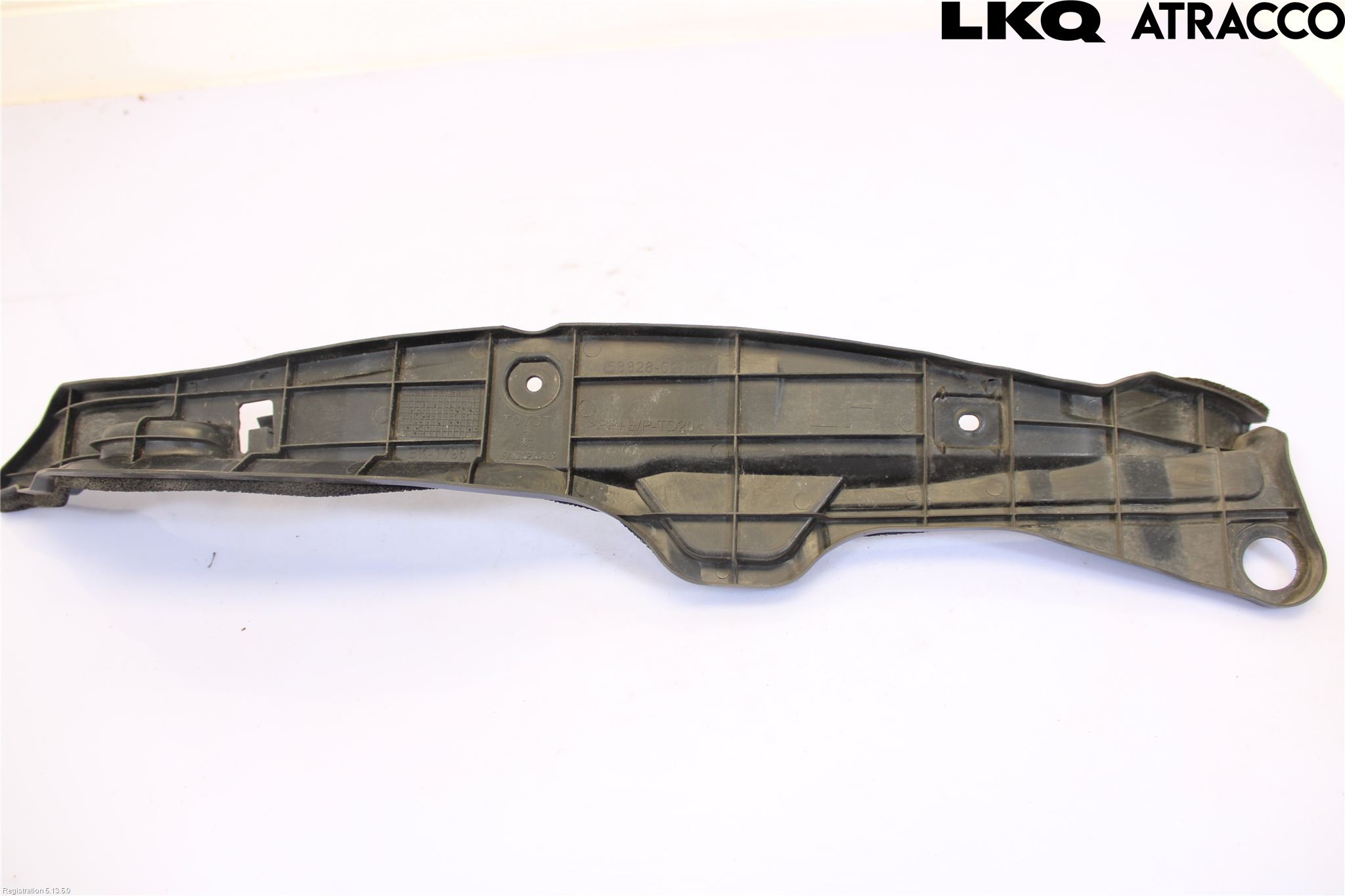 Toyota AURIS 13-19 Skjerm Hjørne Utfylling Foran