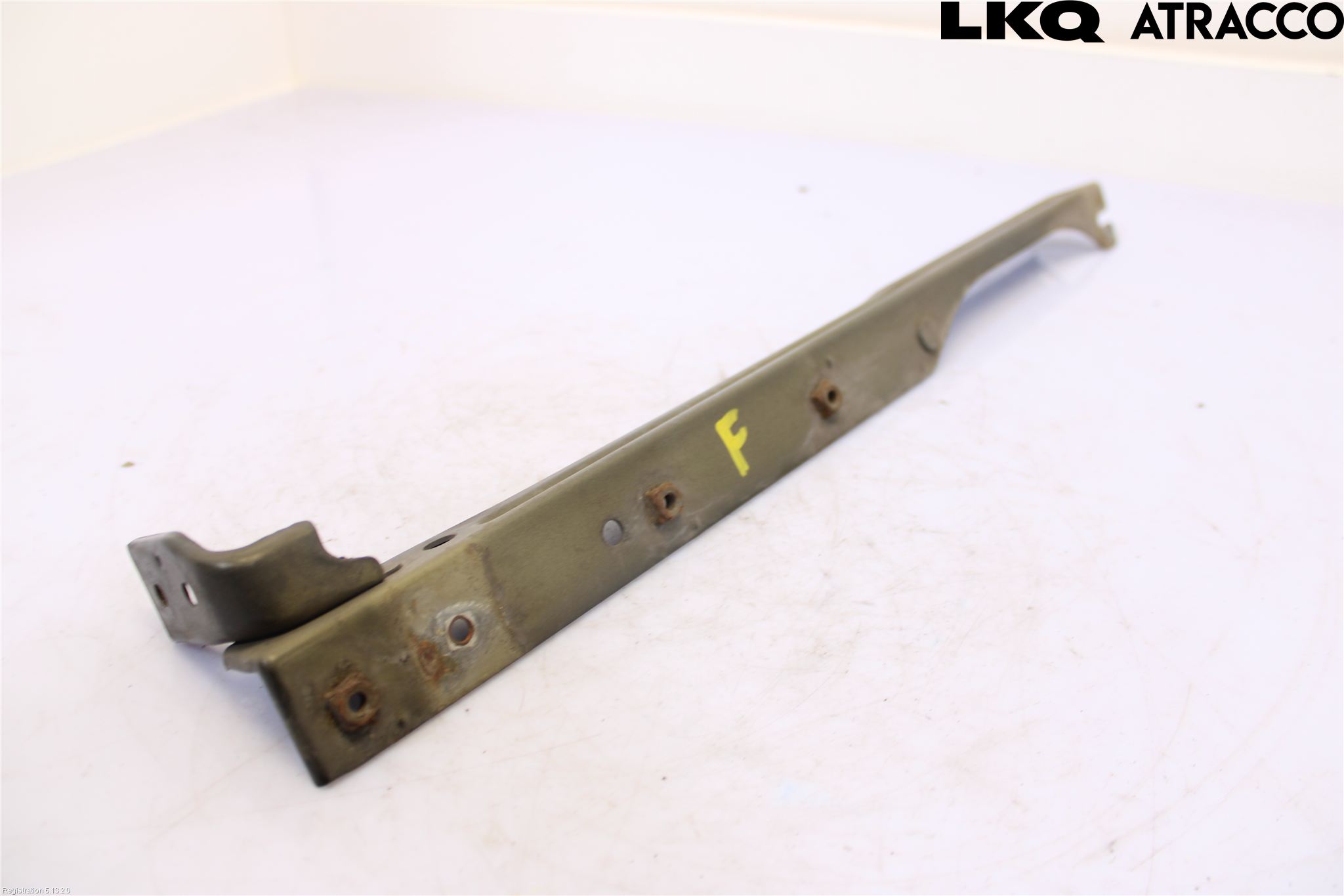 Toyota AVENSIS 09-15 Frontplate