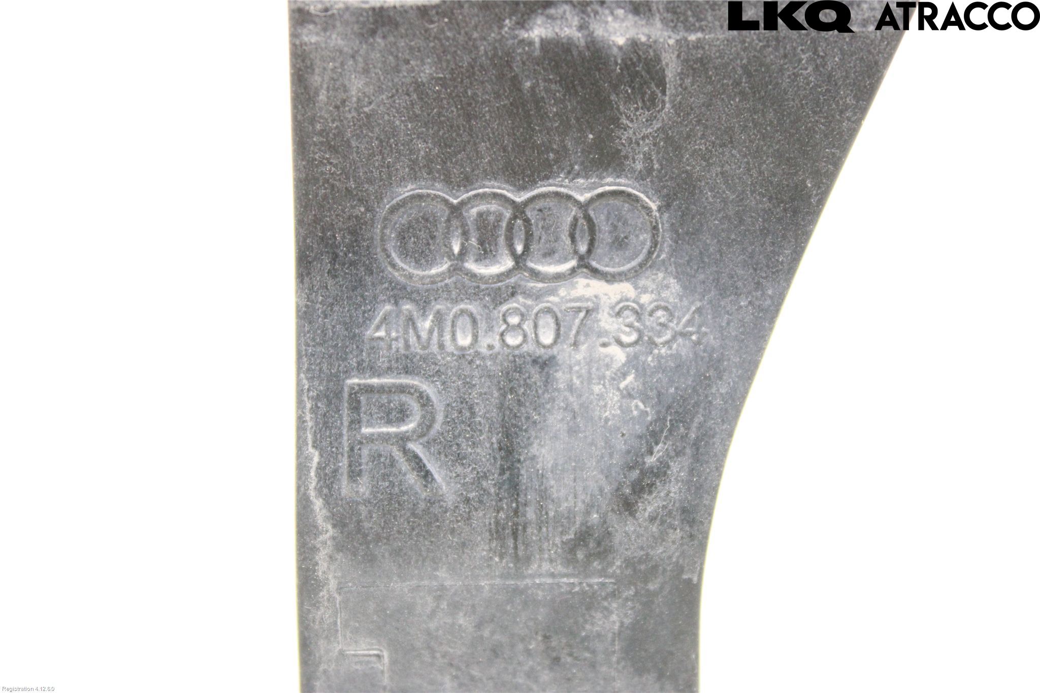 Audi Q7/SQ7 Støtfanger Foran Feste