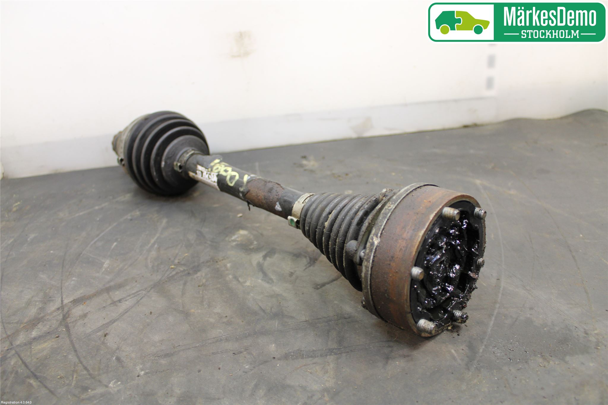 Skoda FABIA 07-14 Drivaksel Foran Kompl Venstre