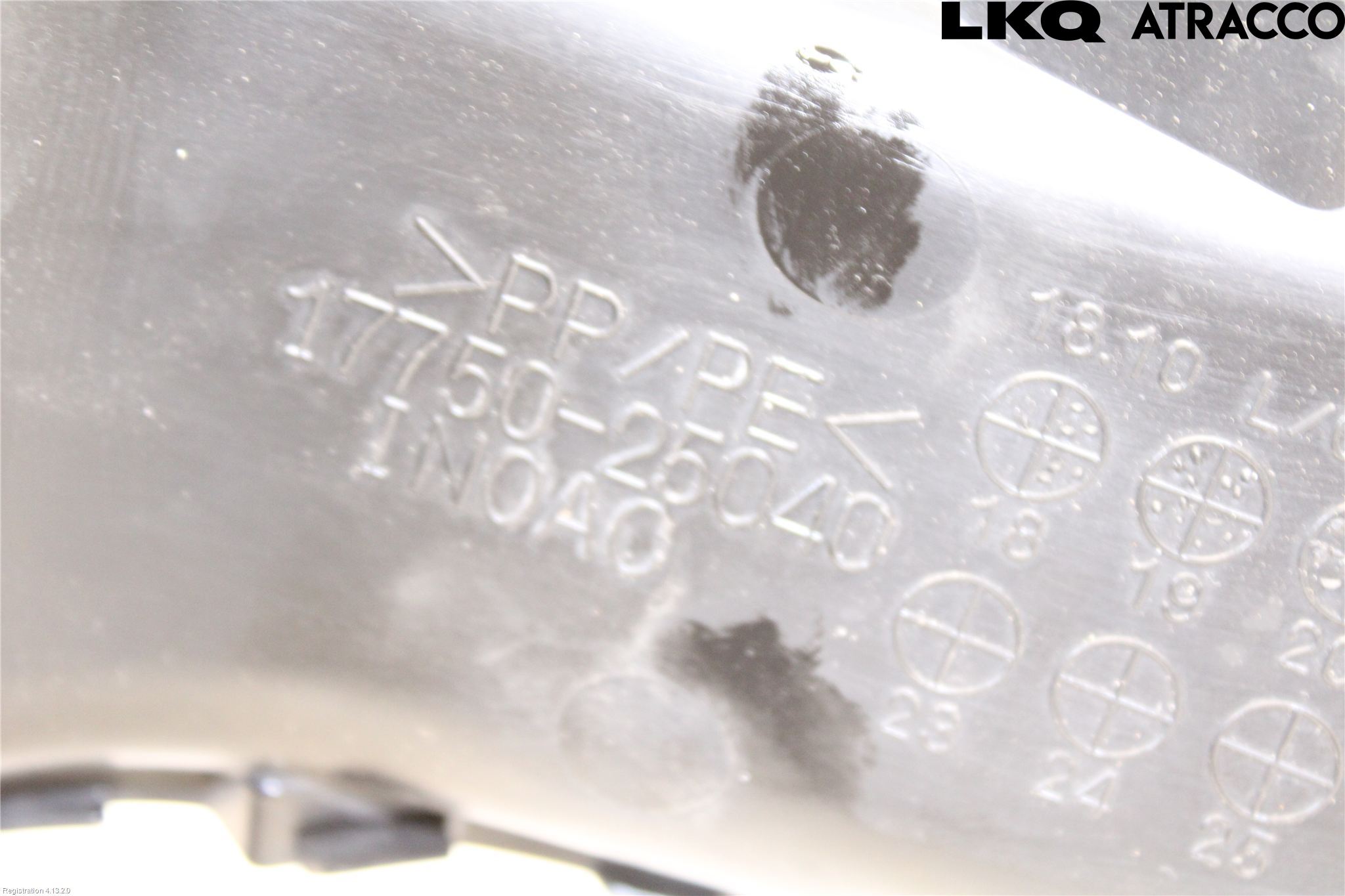 Toyota RAV4 19- Luftstyring Front