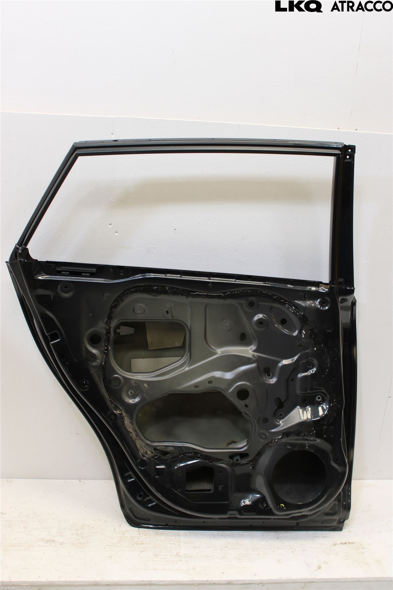 Toyota AVENSIS 16-18 Dør 4D Bak Venstre