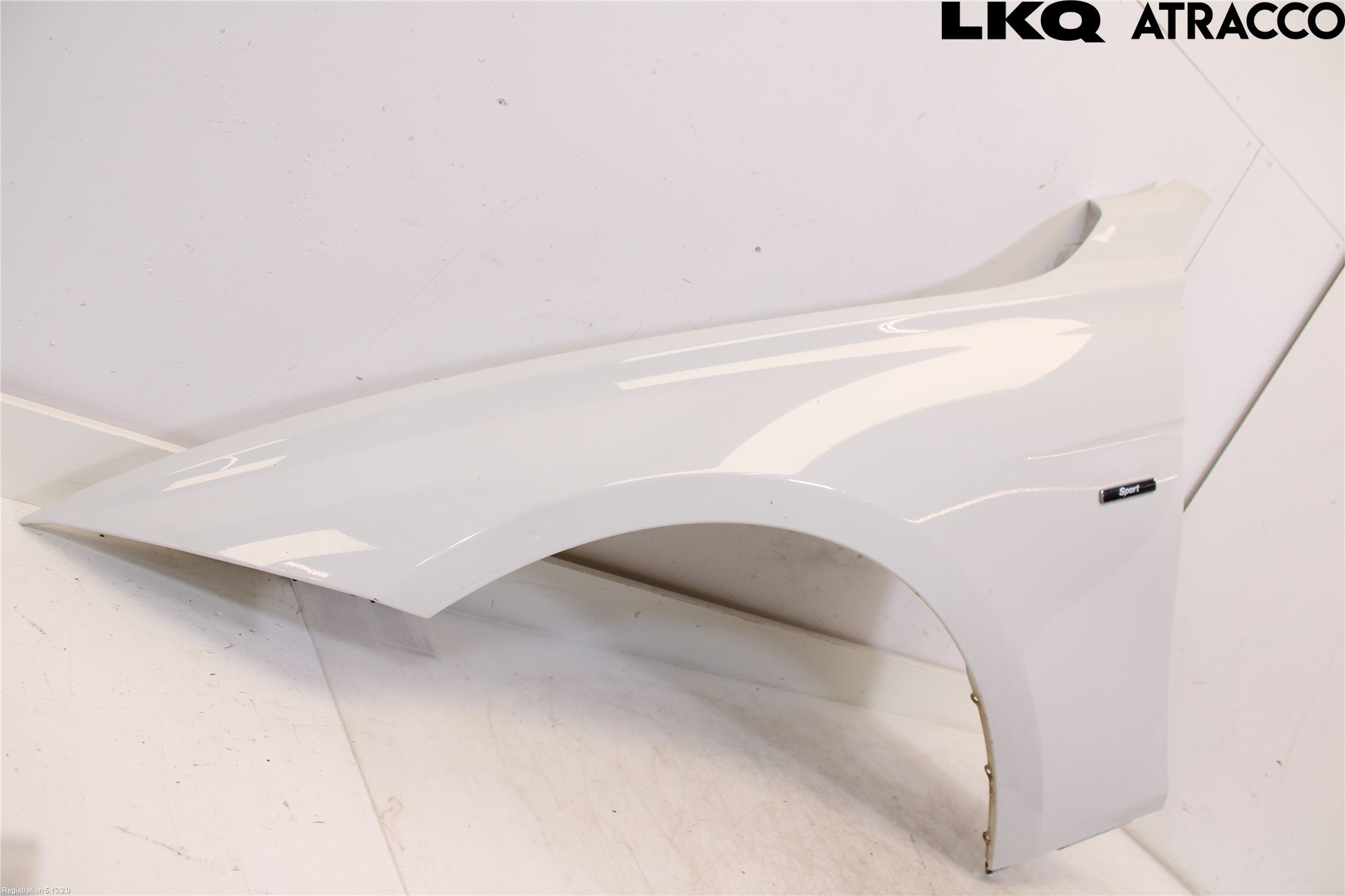 BMW 3 F30/F31/F80 12-19 Skjerm Foran Venstre