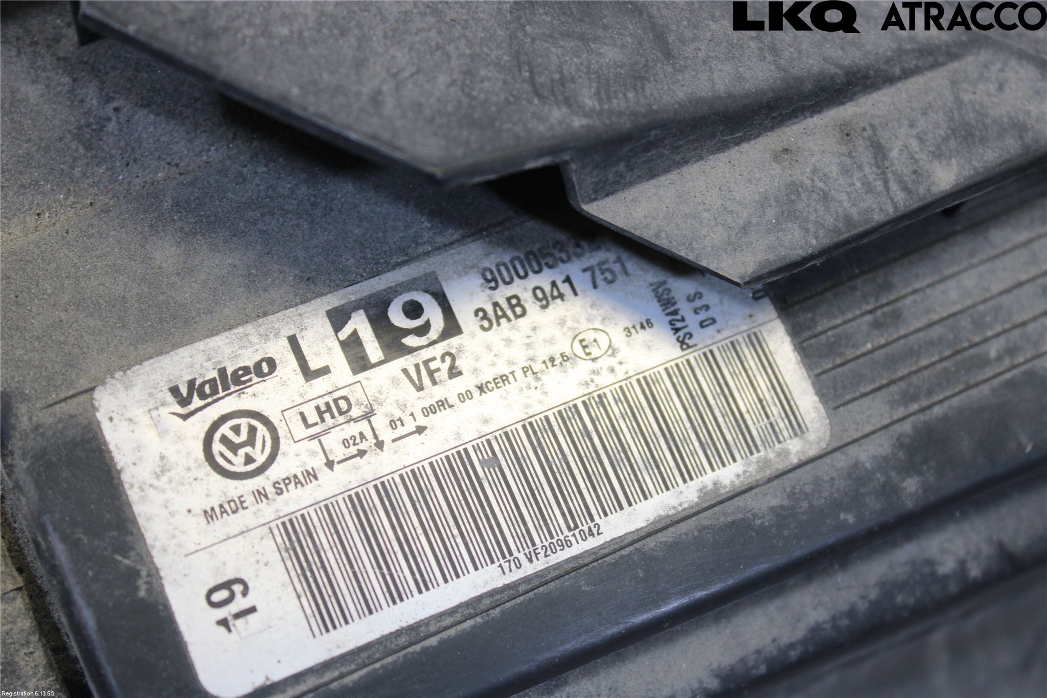 Volkswagen VW PASSAT 11-14 Frontlykt Venstre
