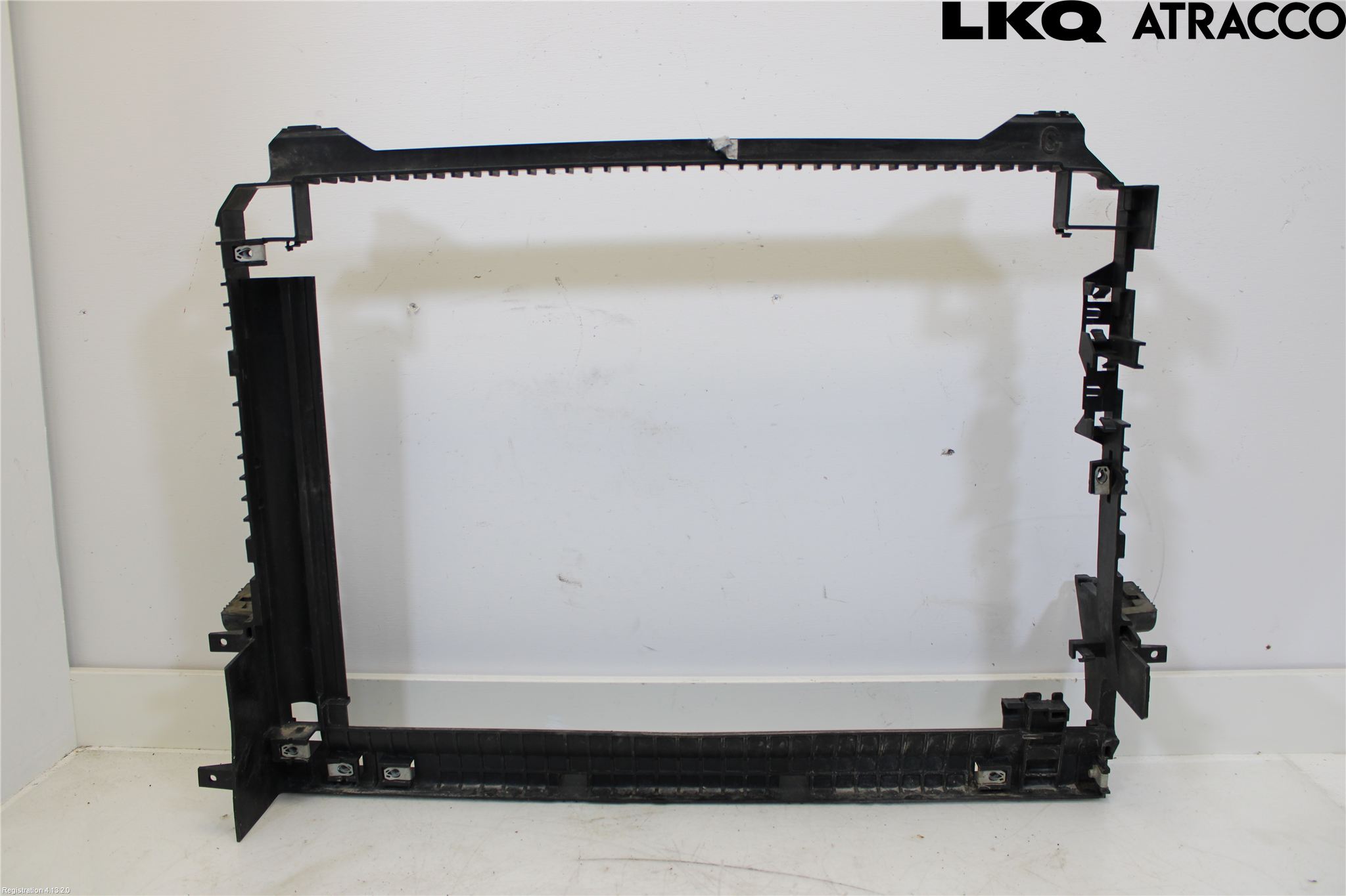 Landrover RANGE ROVER VELAR (L560) 17- Radiator Feste - Ramme - Bjelk