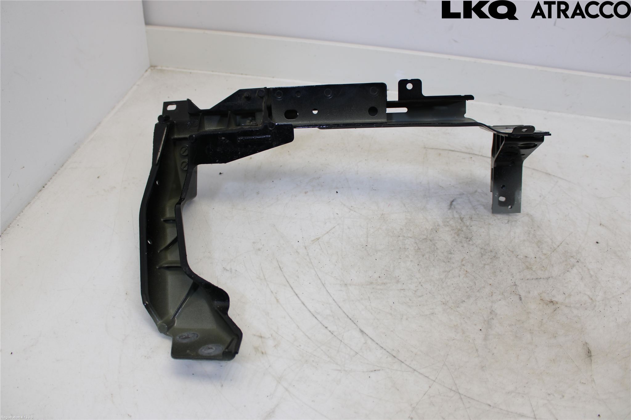 Landrover RANGE ROVER VELAR (L560) 17- Støtfanger Foran Feste