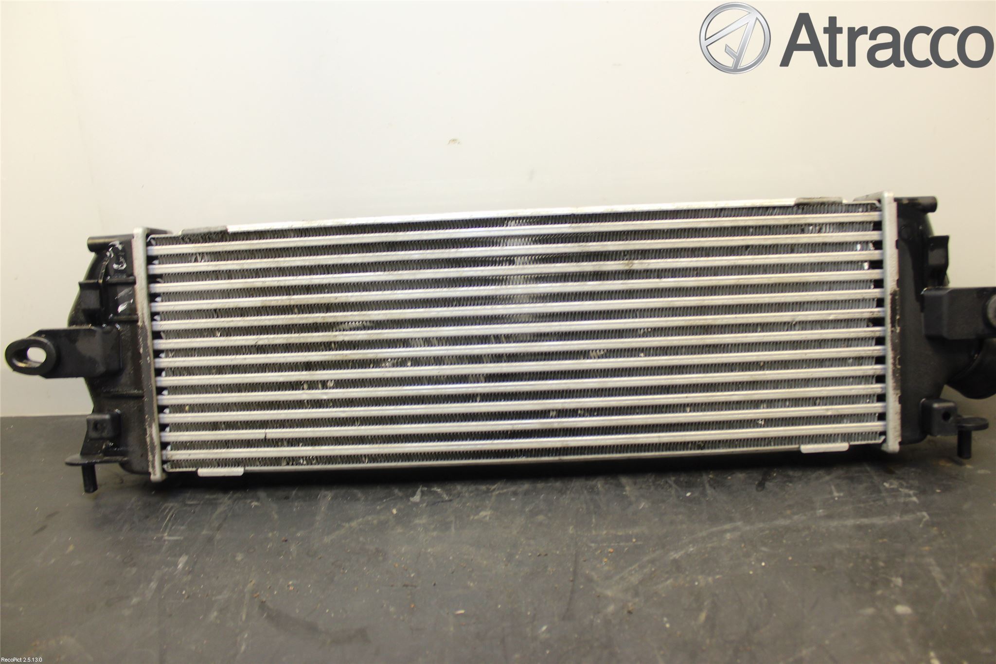 Renault TRAFIC   02-14 Intercooler Radiator