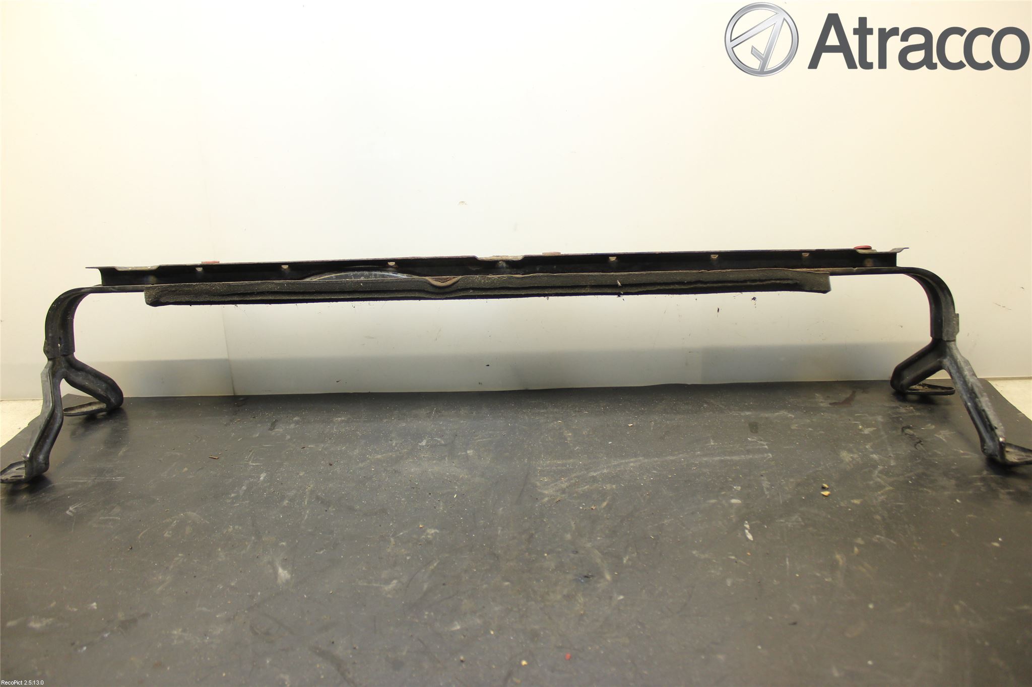 Volvo V50 04-07 Radiator Feste - Ramme - Bjelk