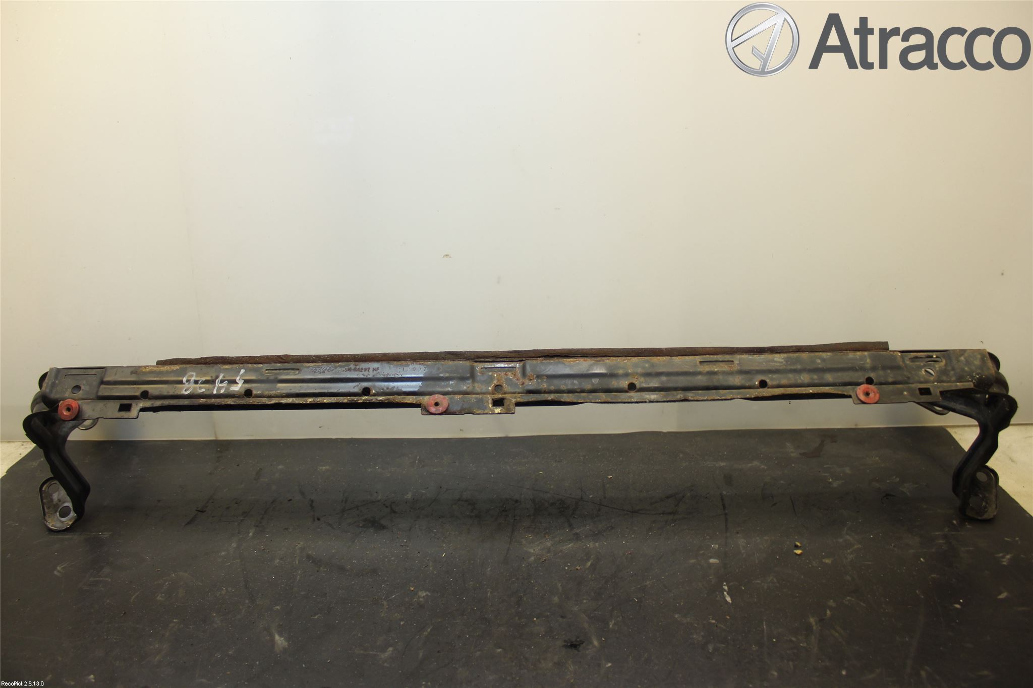 Volvo V50 04-07 Radiator Feste - Ramme - Bjelk
