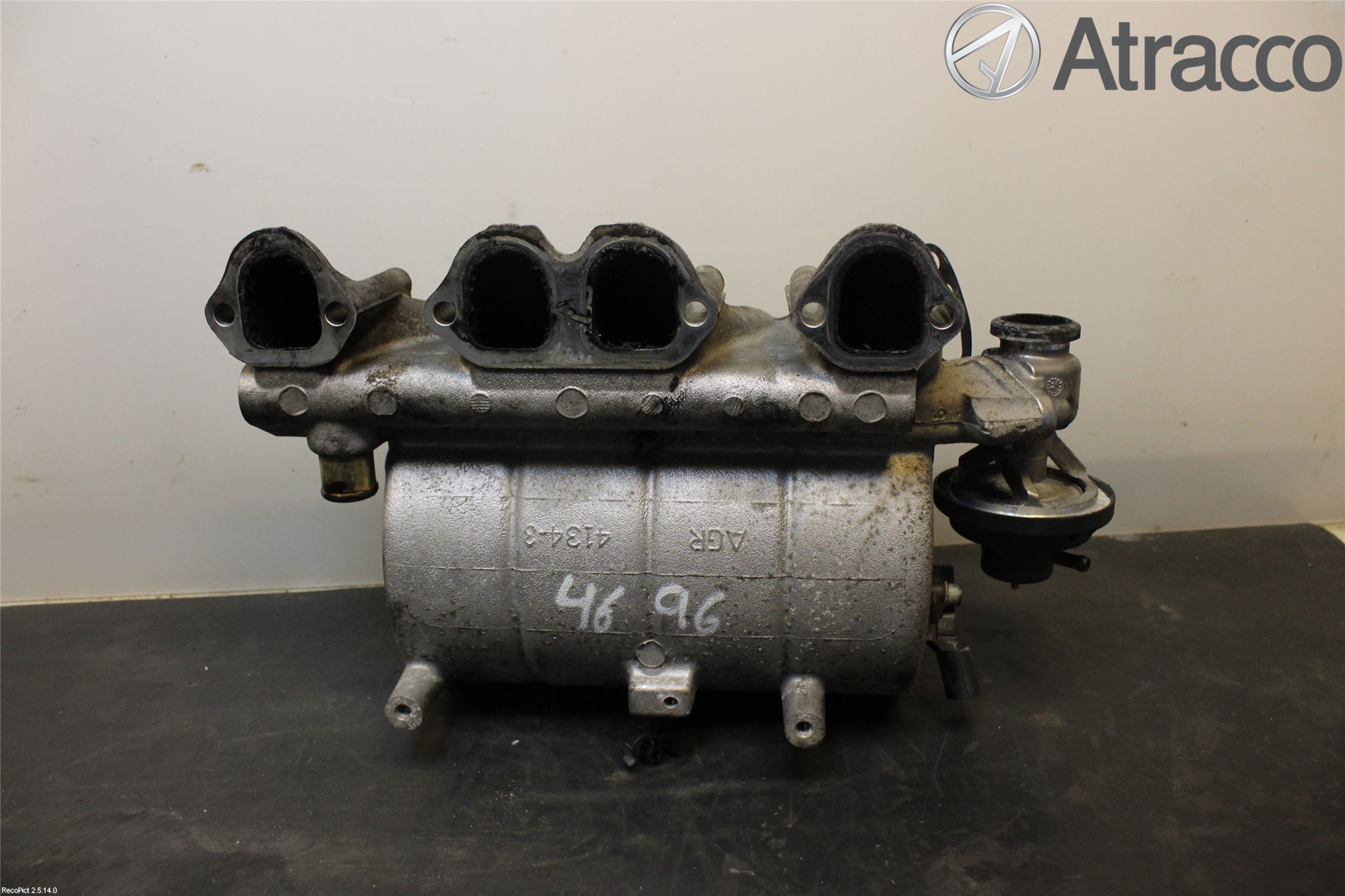 Volkswagen VW CADDY      04-10 Innsugningsmanifold