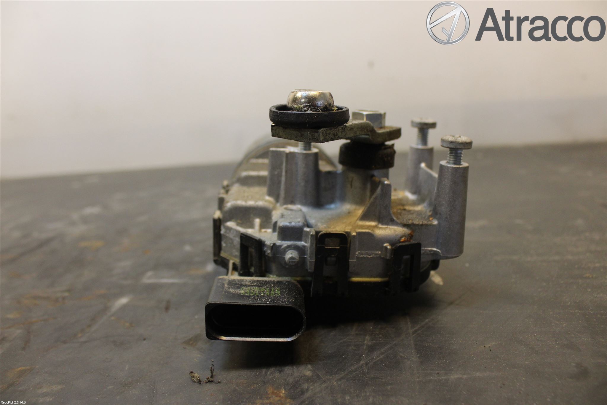 Ford FIESTA 09-12 Viskermotor Frontrute