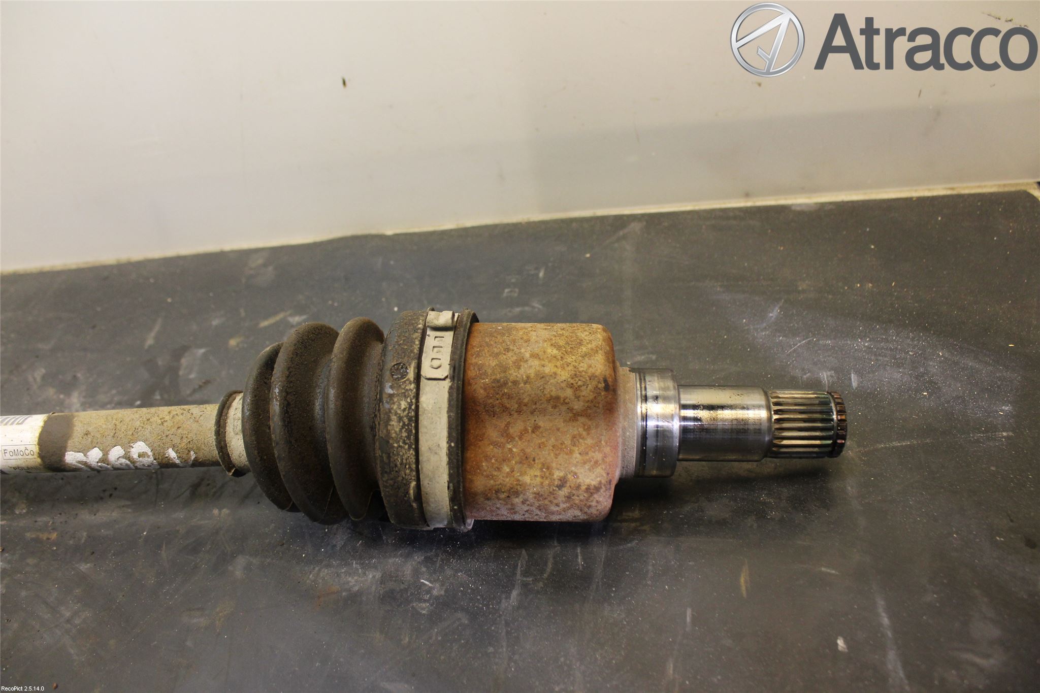 Ford FIESTA 09-12 Drivaksel Foran Kompl Venstre