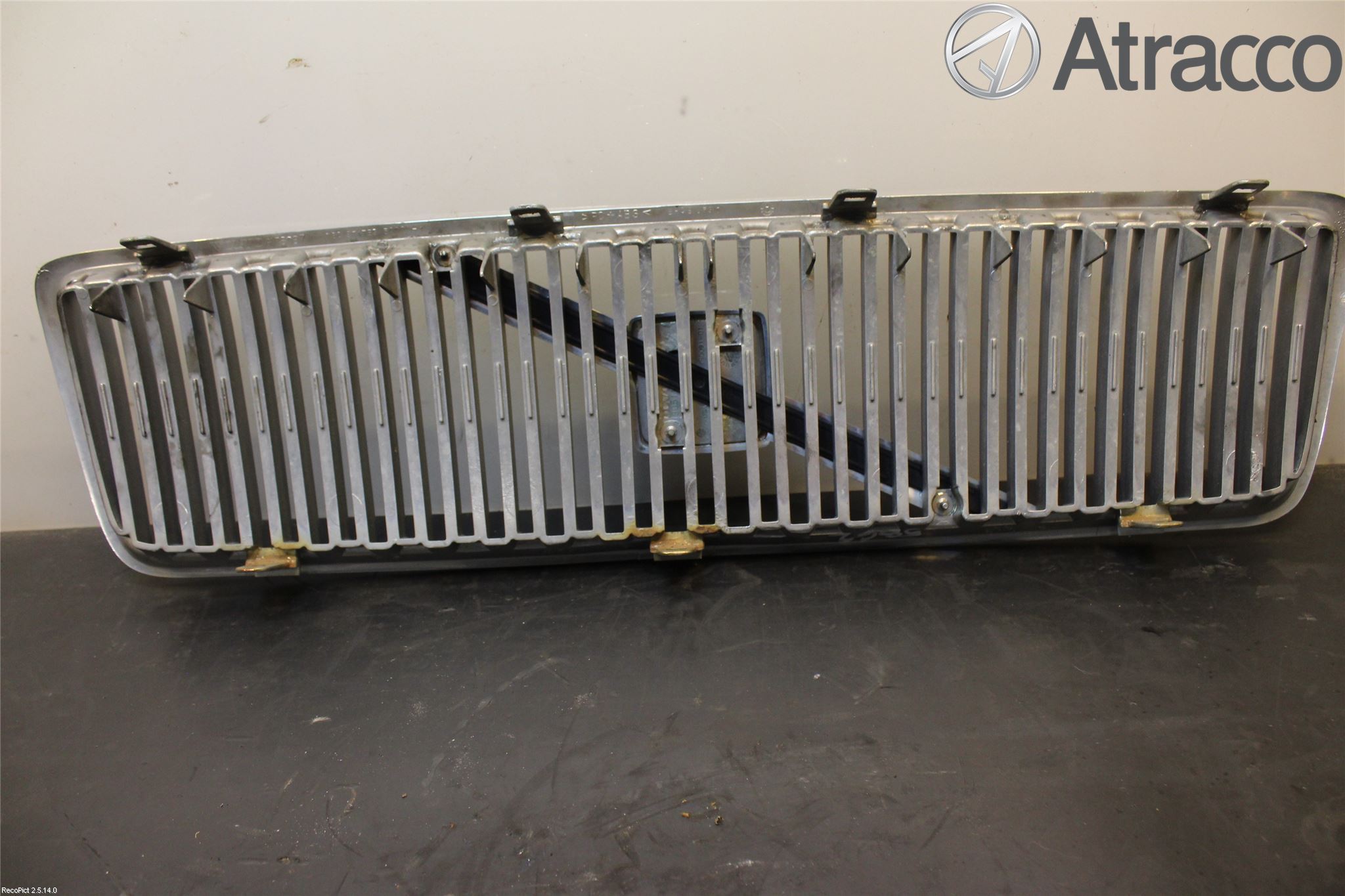 Volvo S80 99-03 Grill Komplett