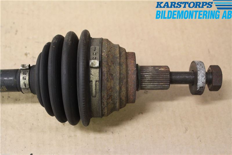 Volkswagen VW JETTA V 06-10 Drivaksel Foran Kompl Venstre