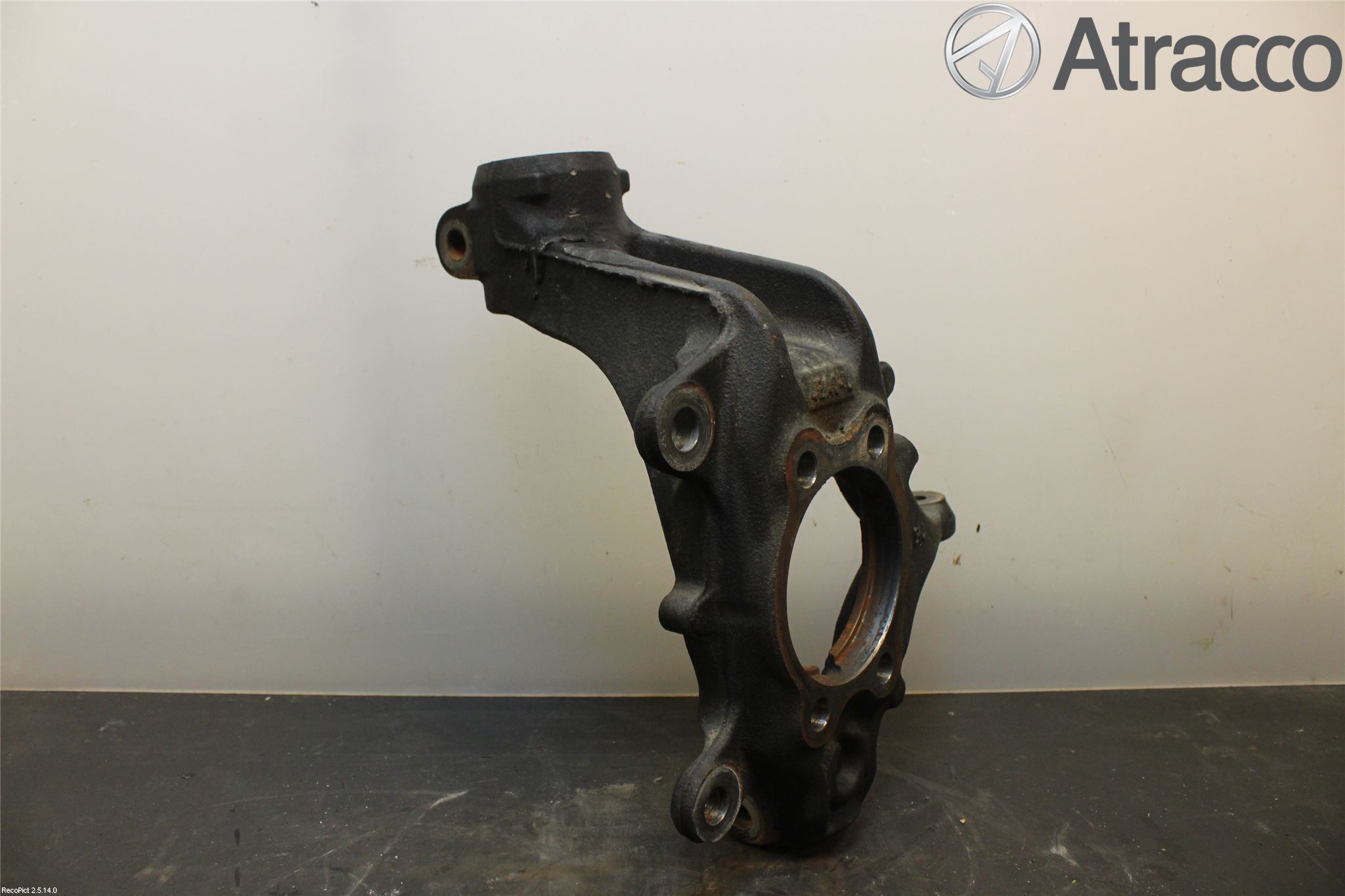 Nissan QASHQAI 14-17 Spindel Vf