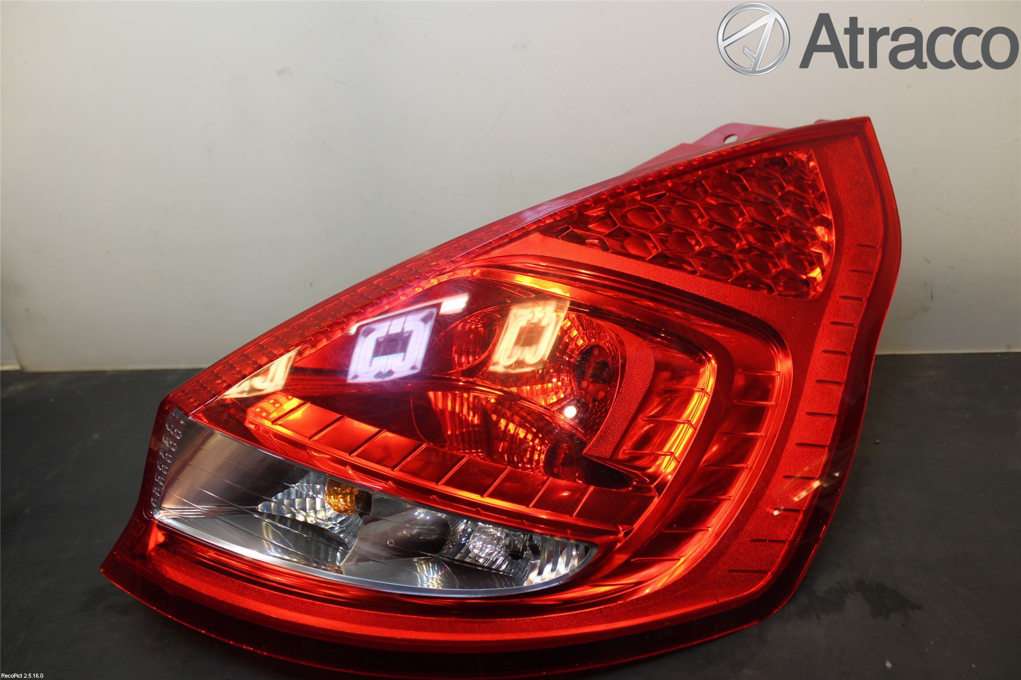 Ford FIESTA 09-12 Baklykt Høyre