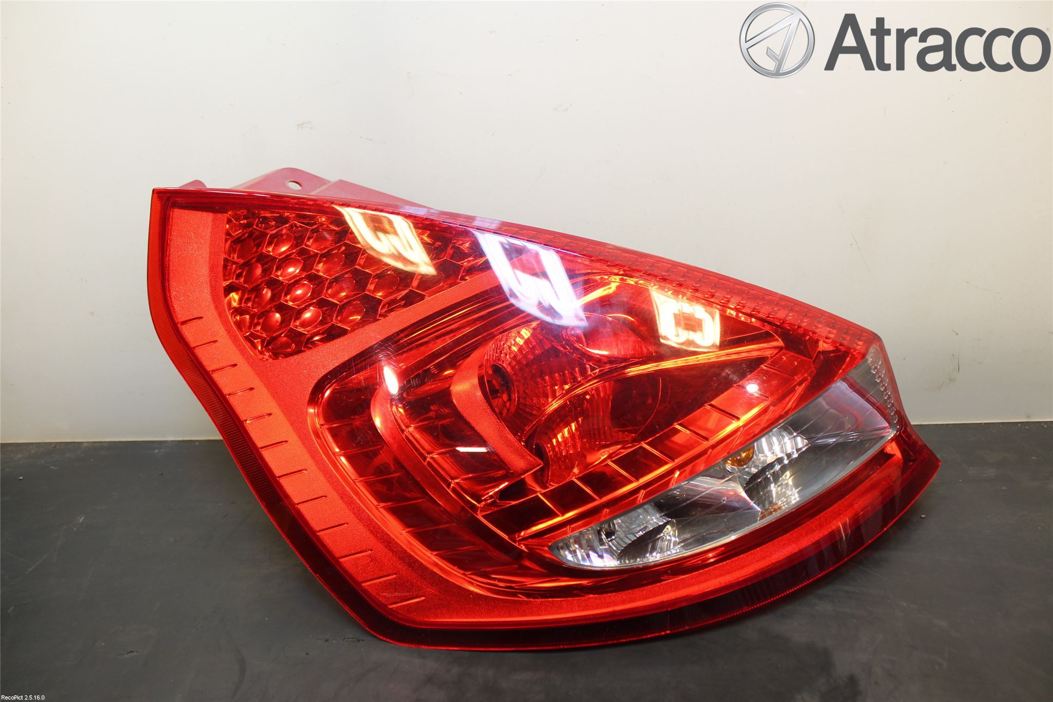 Ford FIESTA 09-12 Baklykt Venstre
