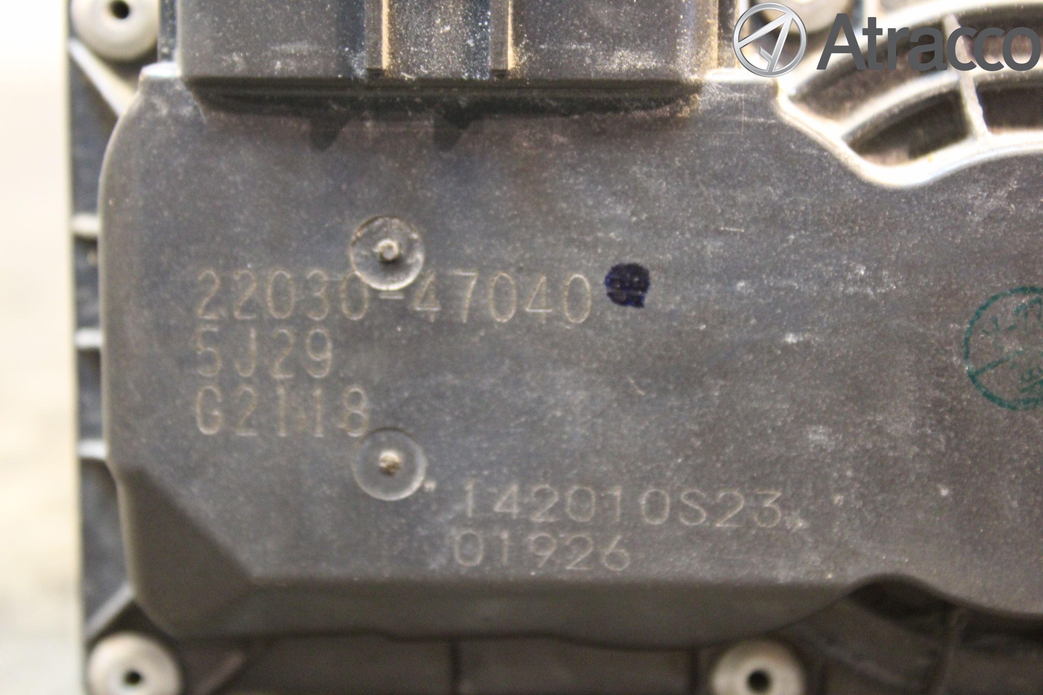 Toyota YARIS XP130 12-14 Inns Spjeldhus