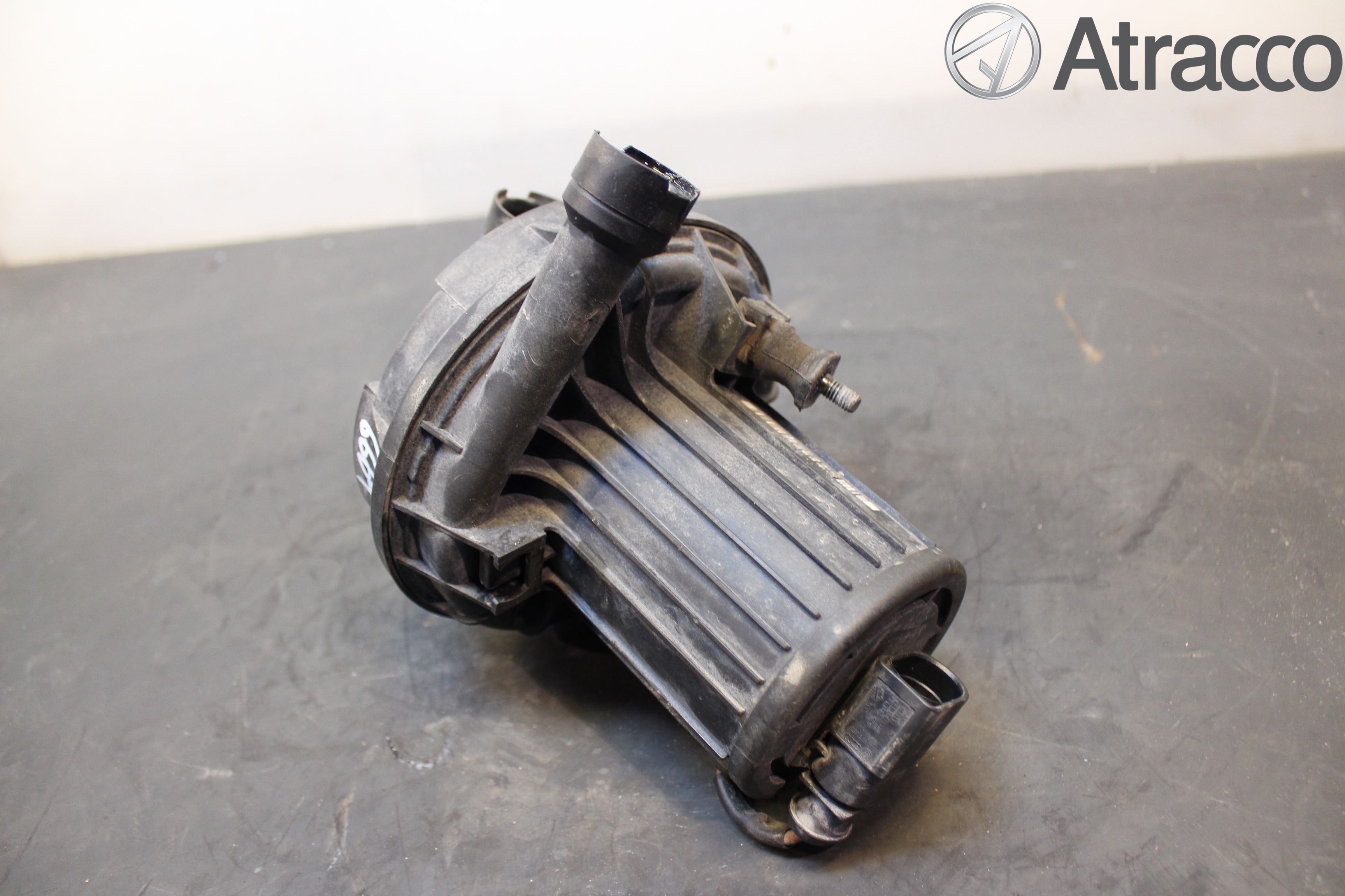 Volkswagen VW PASSAT 01-05 Luftpumpe - Eksosrensing