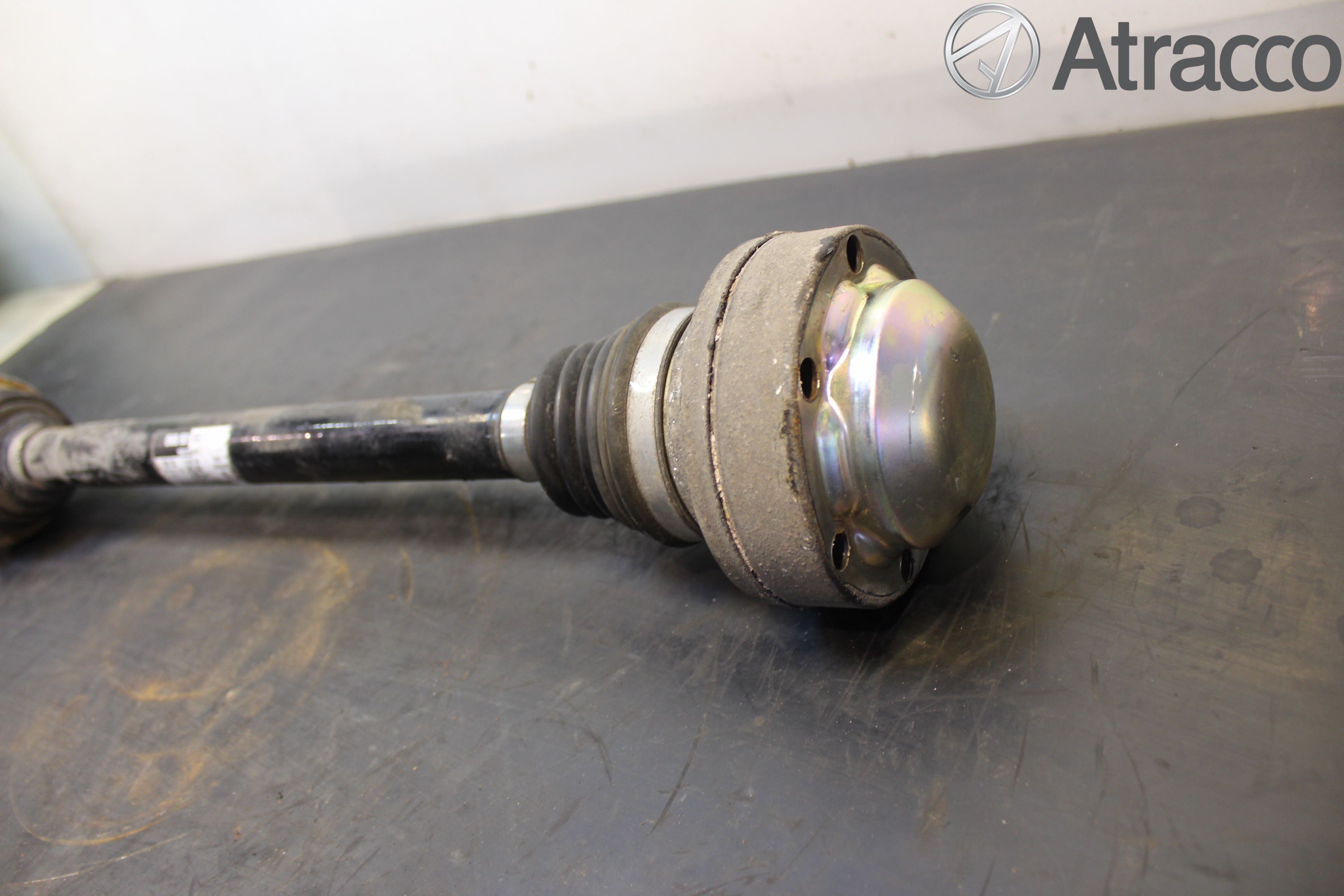 Audi A4/S4 B9 16-19 Drivaksel Bak Kompl Venstre