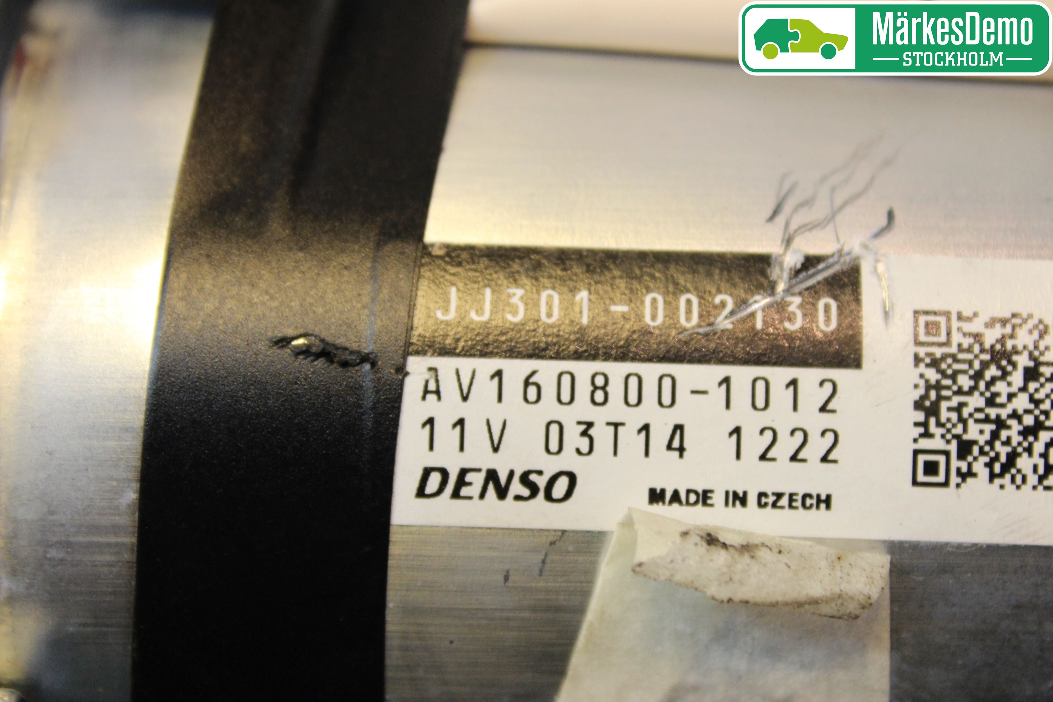 Toyota YARIS XP130 12-14 Rattakselaggregat Innebygd Servo