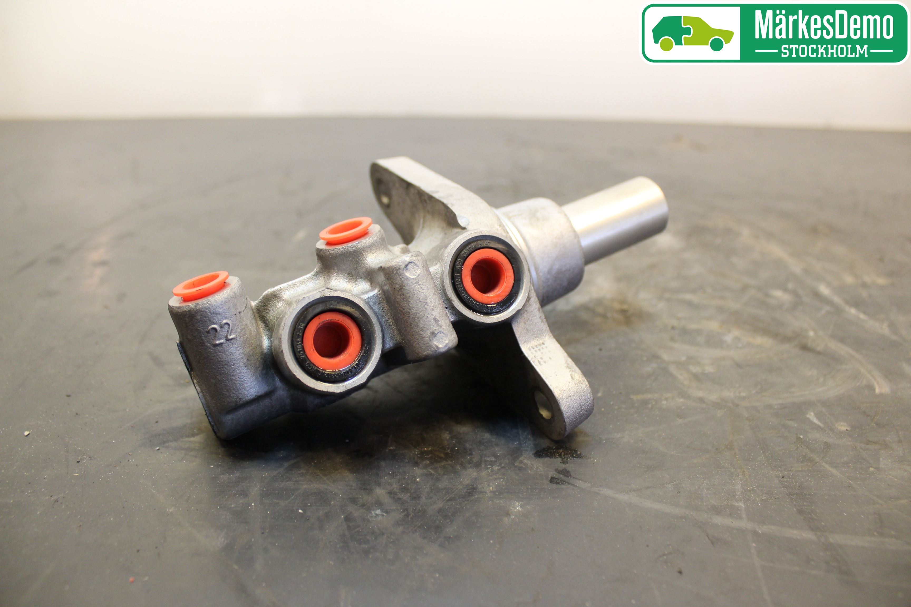 Toyota YARIS XP130 12-14 Brems Hovedsylinder