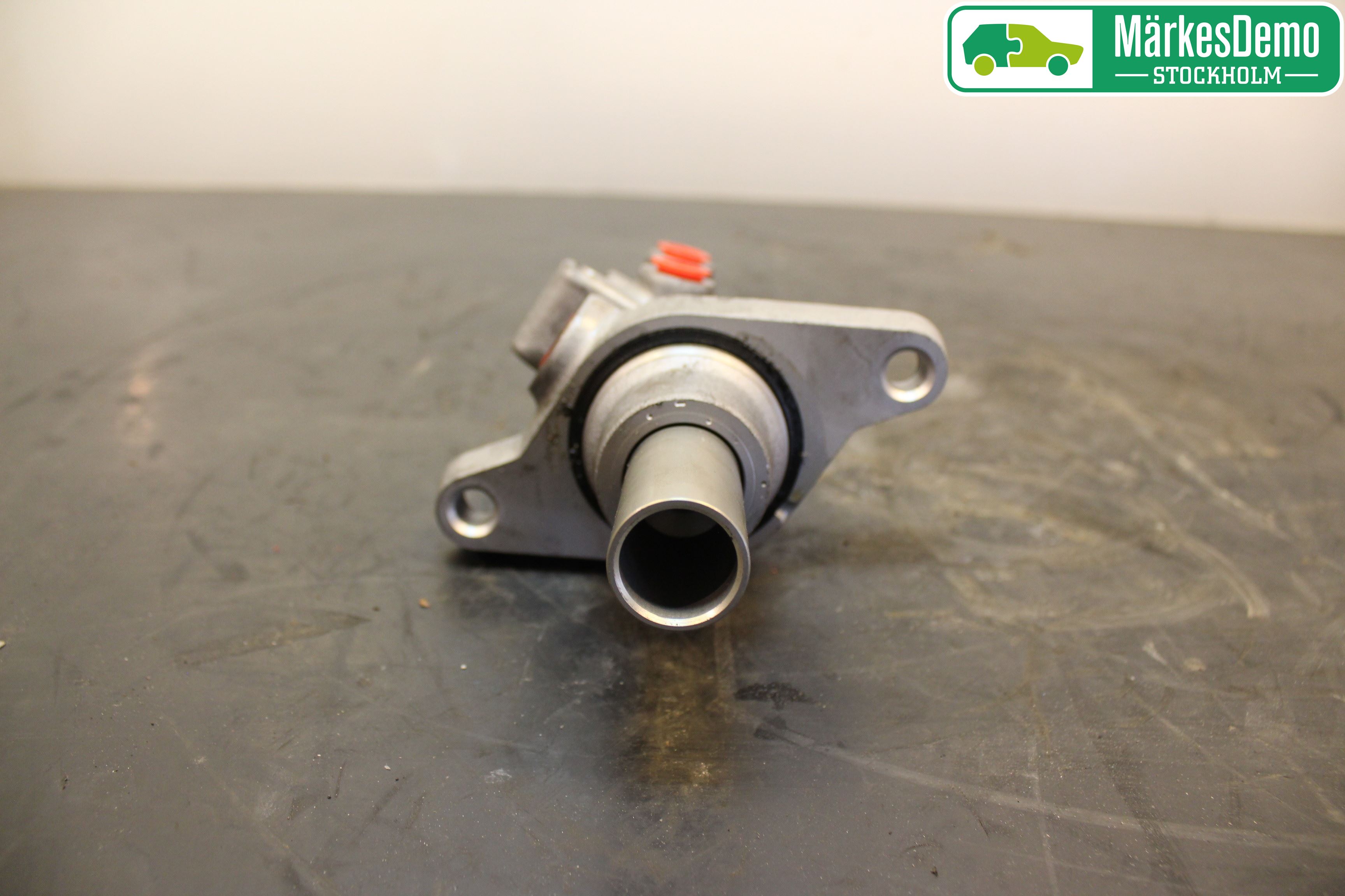 Toyota YARIS XP130 12-14 Brems Hovedsylinder