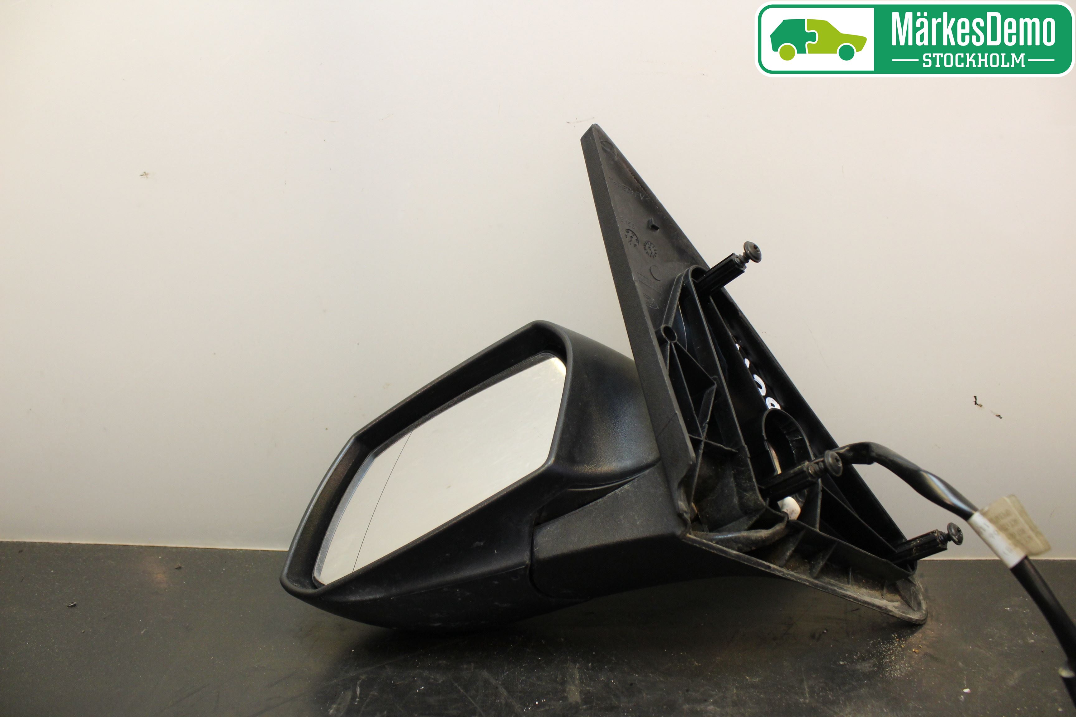 Ford MONDEO     01-06 Speil V M-El Justering