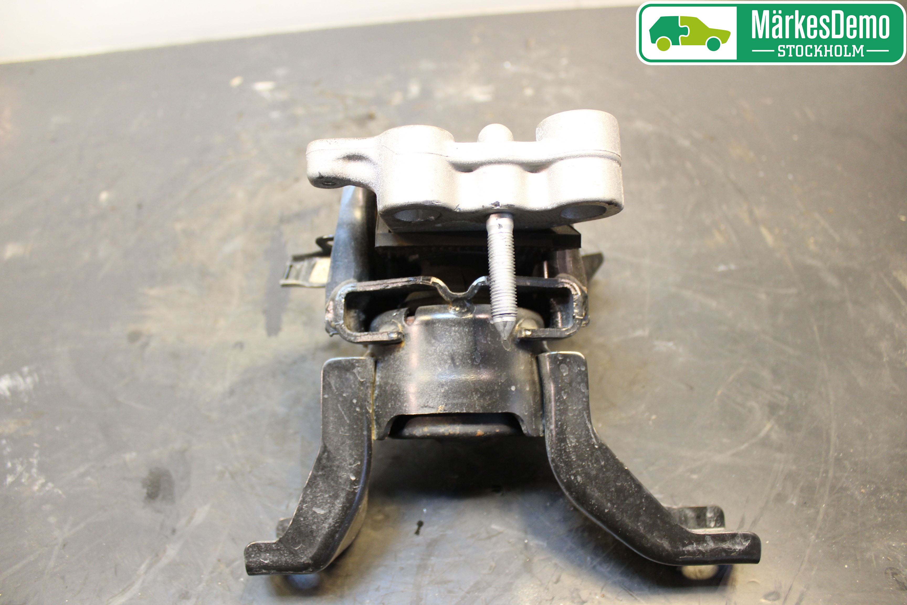Toyota AURIS 13-19 Motor Feste Stål-Alu