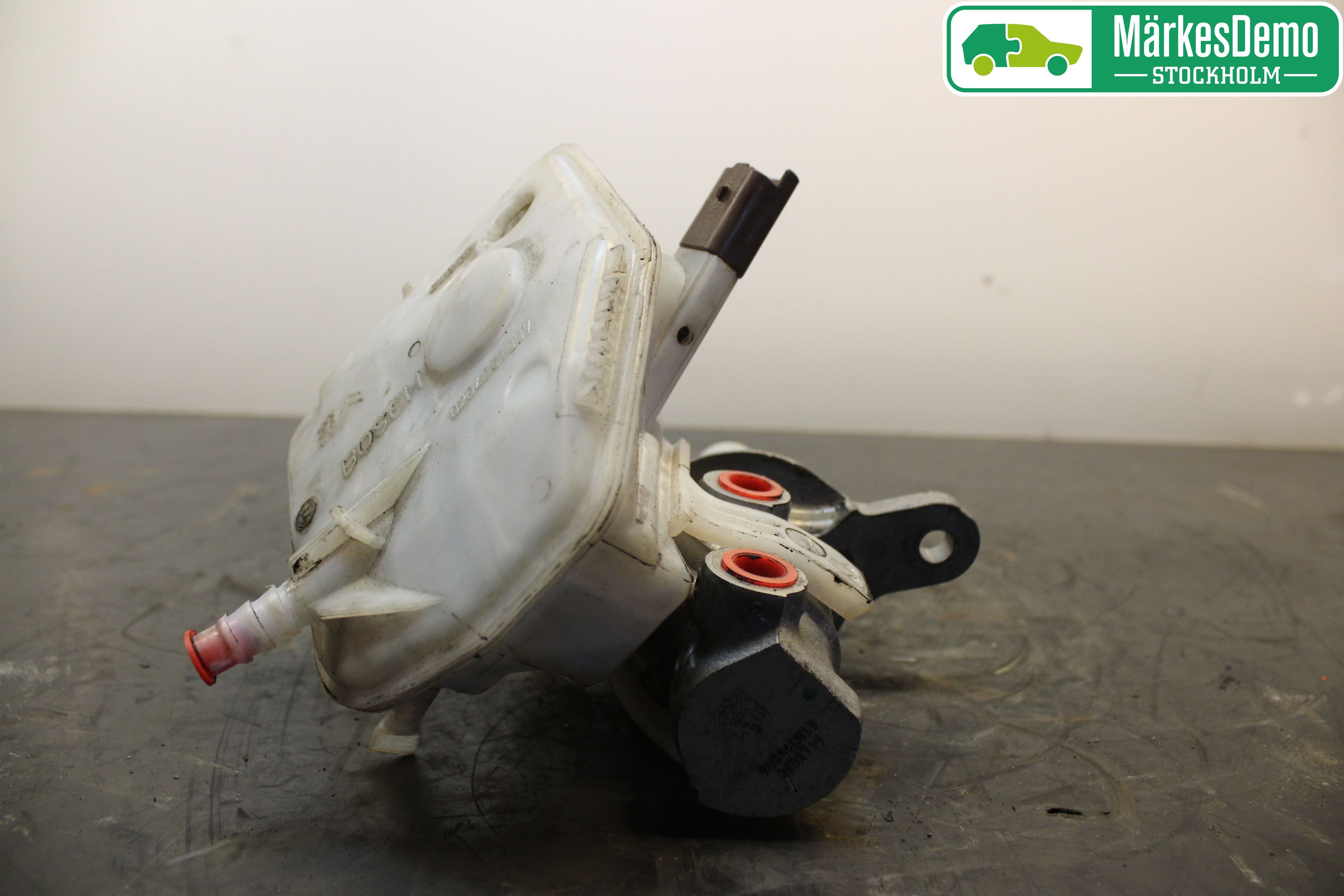 Citroen C4 I   05-10 Brems Hovedsylinder