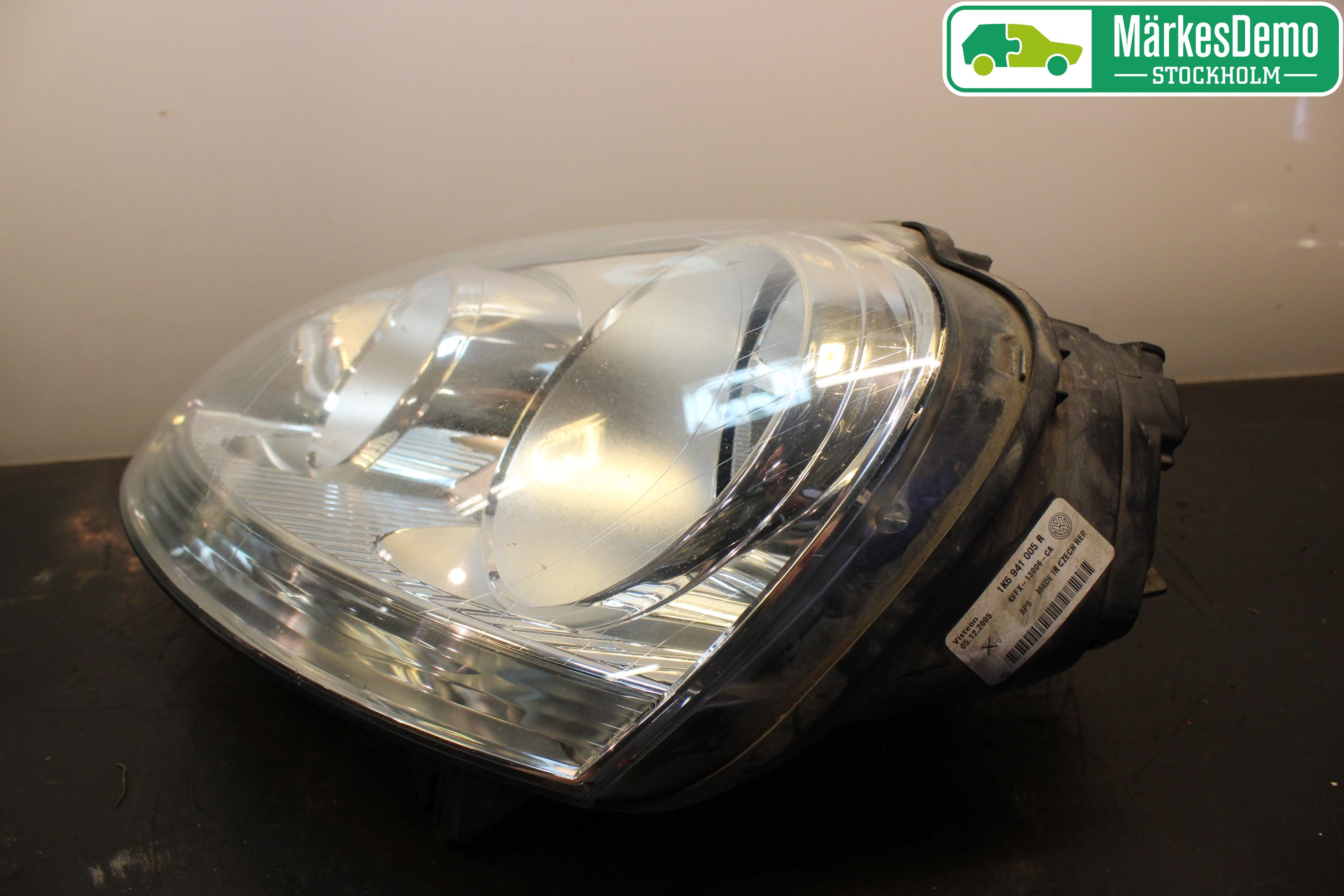 Volkswagen VW GOLF V 04-09 Frontlykt Venstre