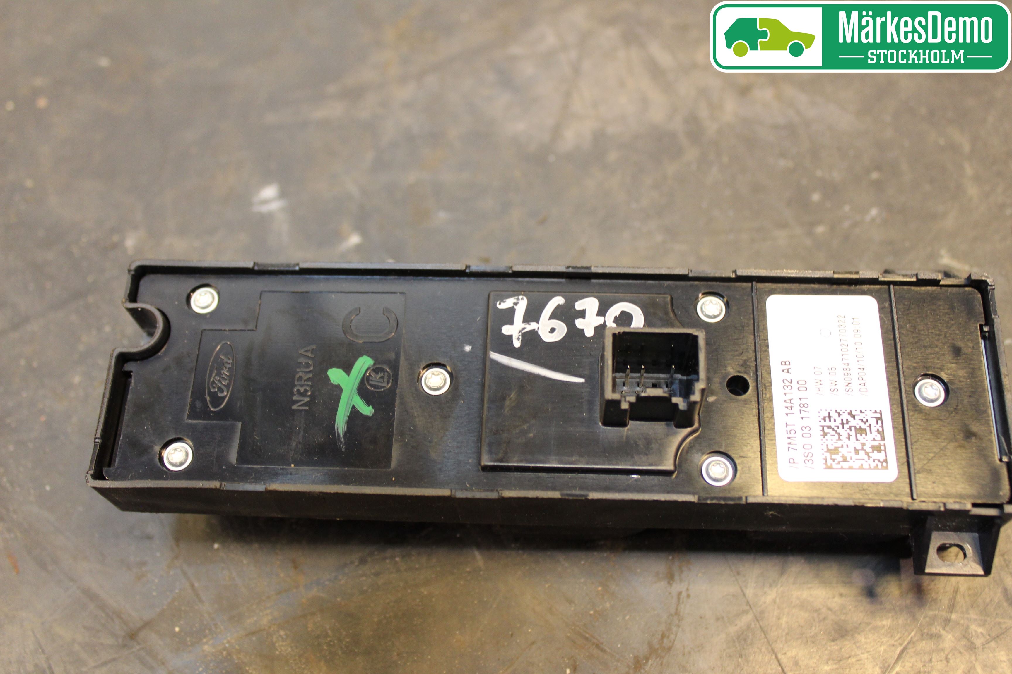 Ford FOCUS 08-11 Bryter Vindusheis