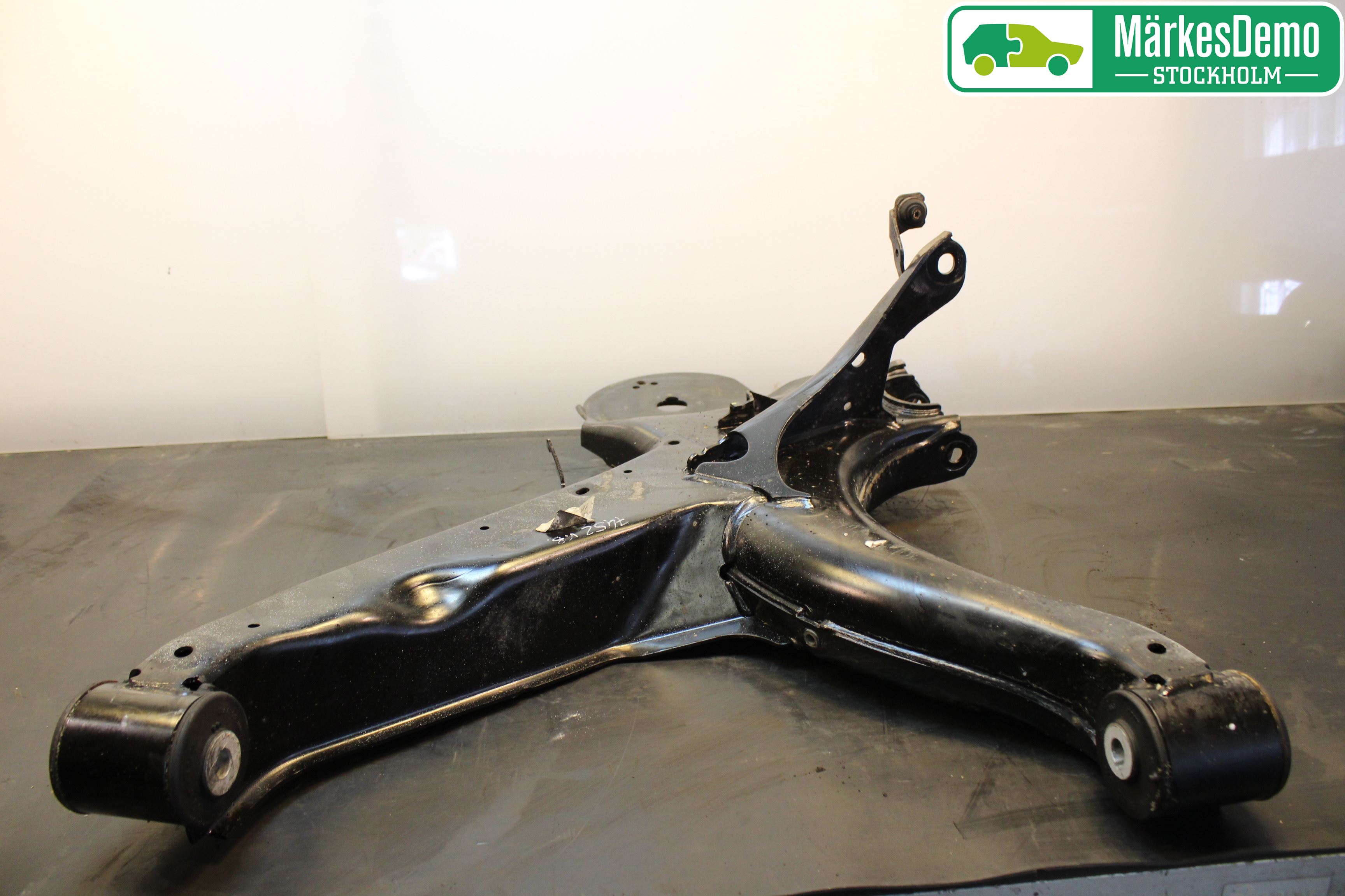 Mercedes-Benz MB VITO/V-KLASS (W640,W447,W448) 14- Bærearm Bak Venstre