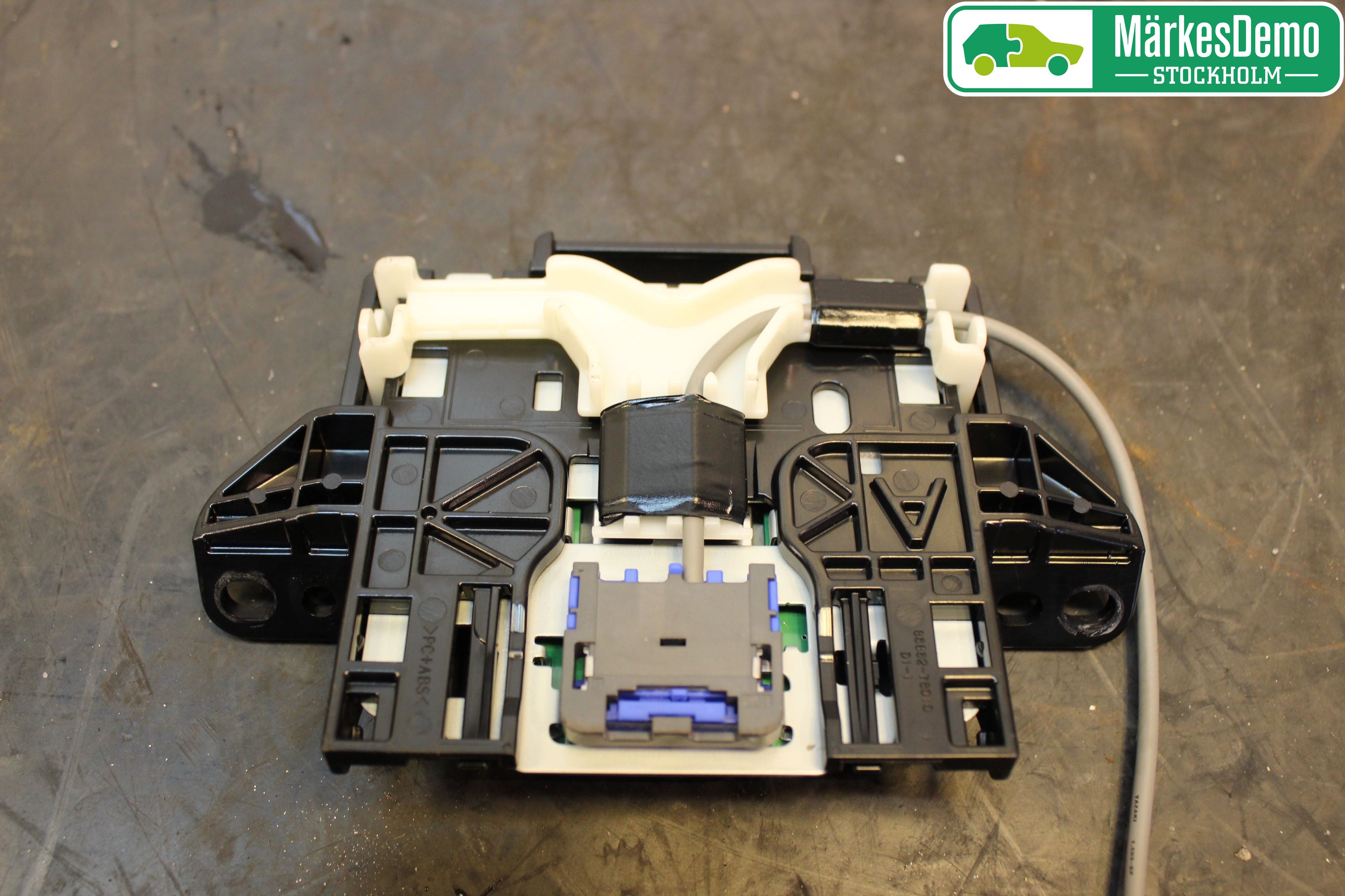 Toyota PRIUS (ZVW50) 16-21 Stereo Antenne Radio-Tv