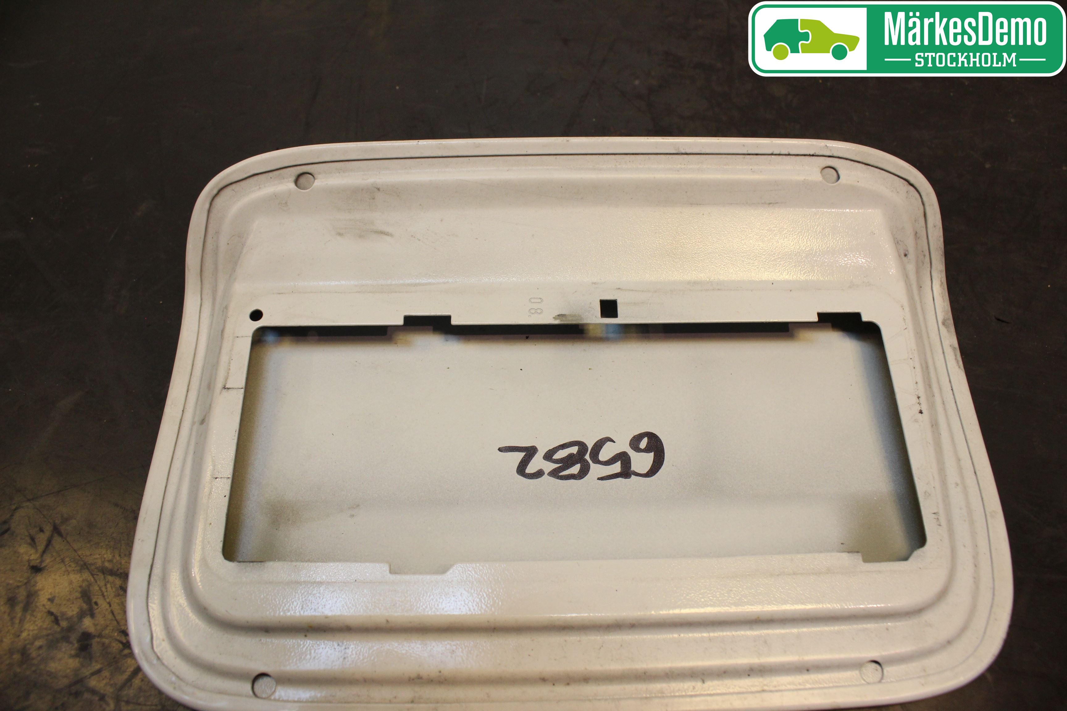 BMW 5 F10/F11/F18 09-17 Drivstoff Tankluke