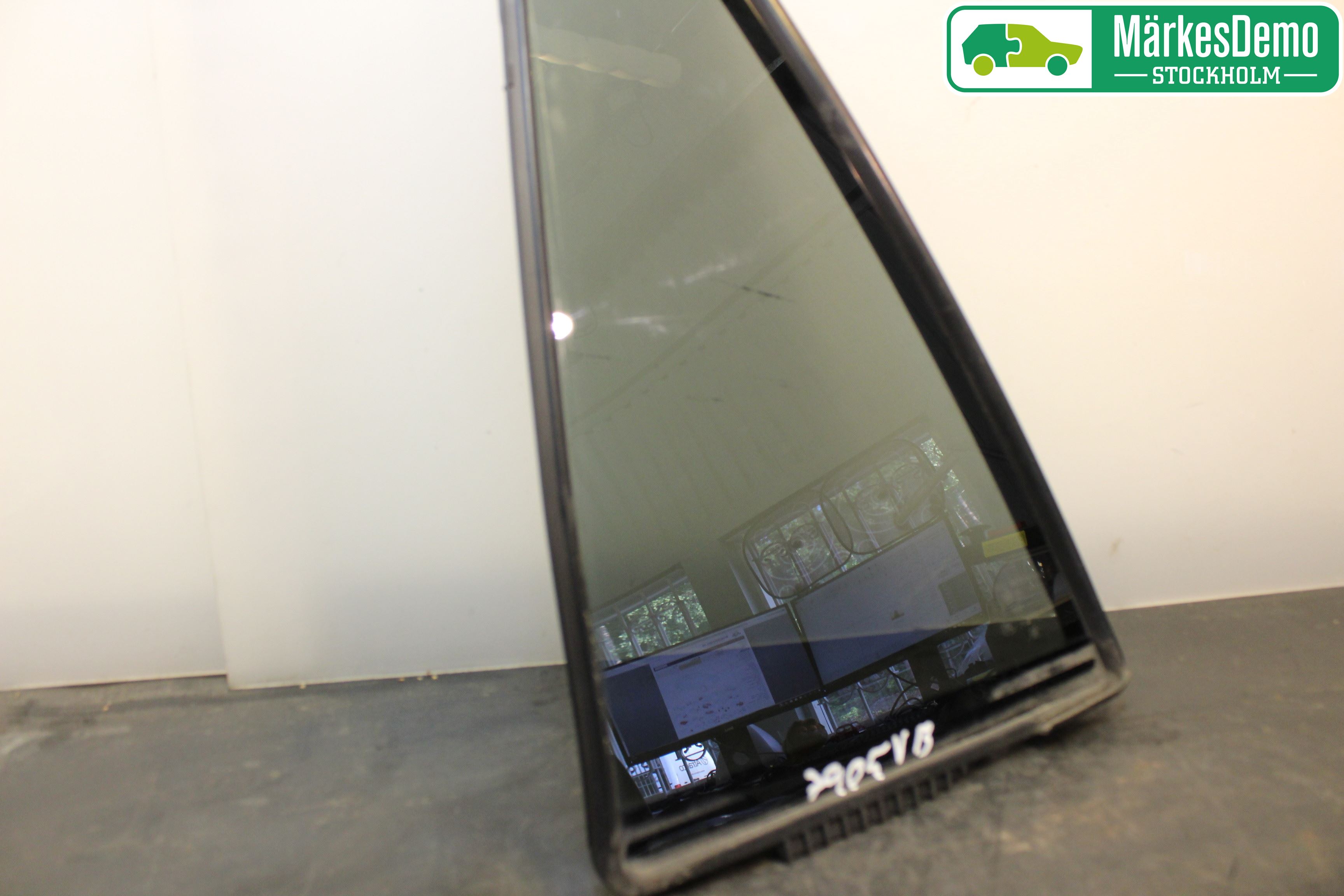 Suzuki GRAND VITARA II 06-14 Dørrute Bak Vens Trekant 4D