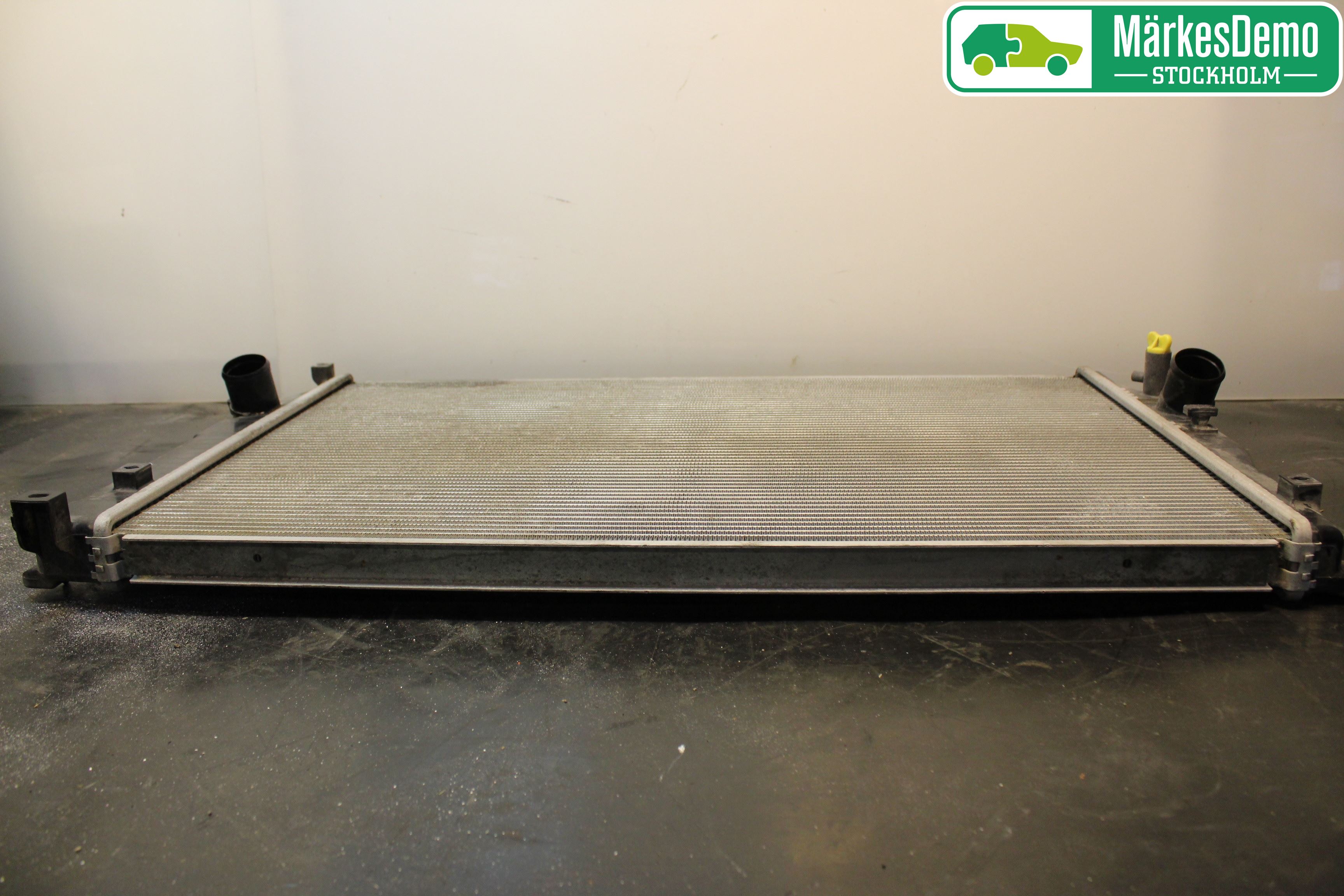Toyota RAV4 13-18 Radiator Manuell