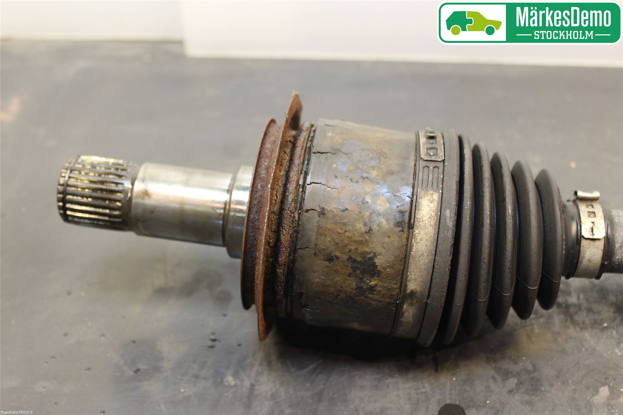 Mercedes-Benz MB VITO/VIANO (W639) 04-14 Drivaksel Bak Kompl Venstre