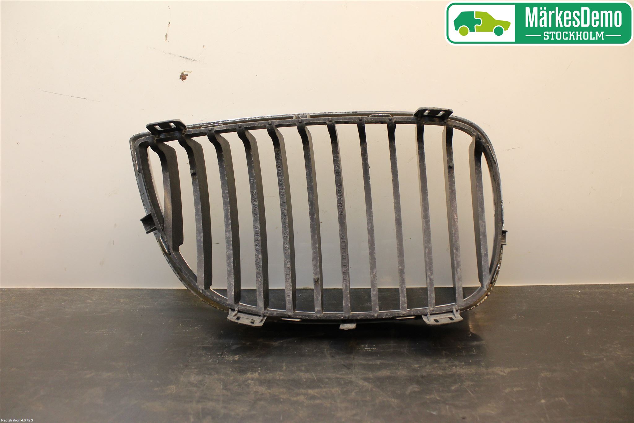BMW 1 E87/81 5D/3D 03-11 Grilldel Venstre