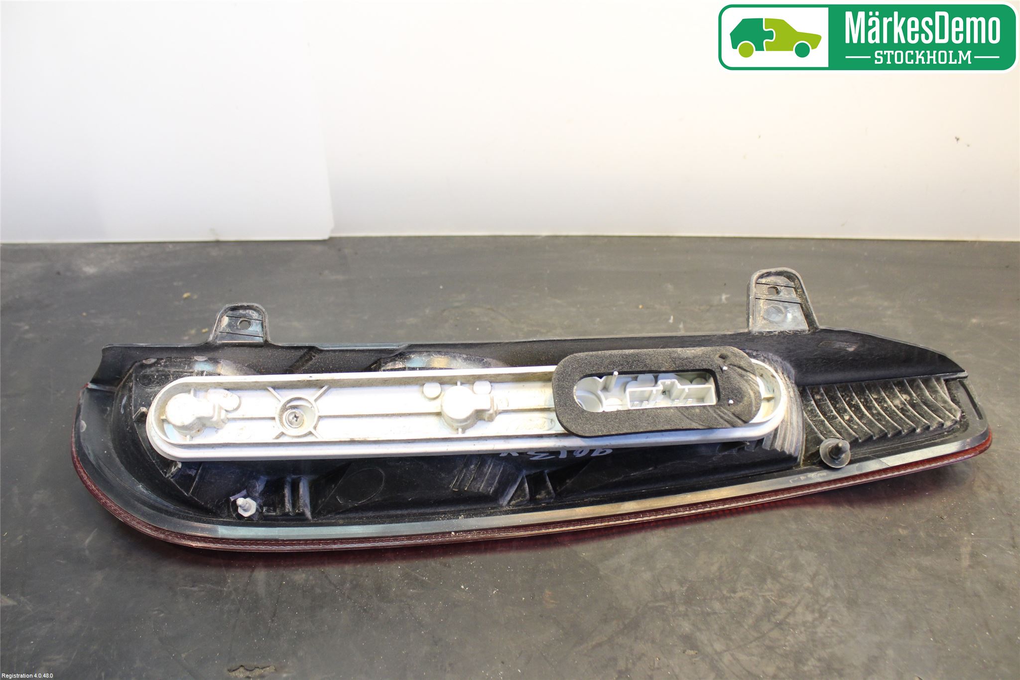Ford FOCUS     04-07 Baklykt Venstre