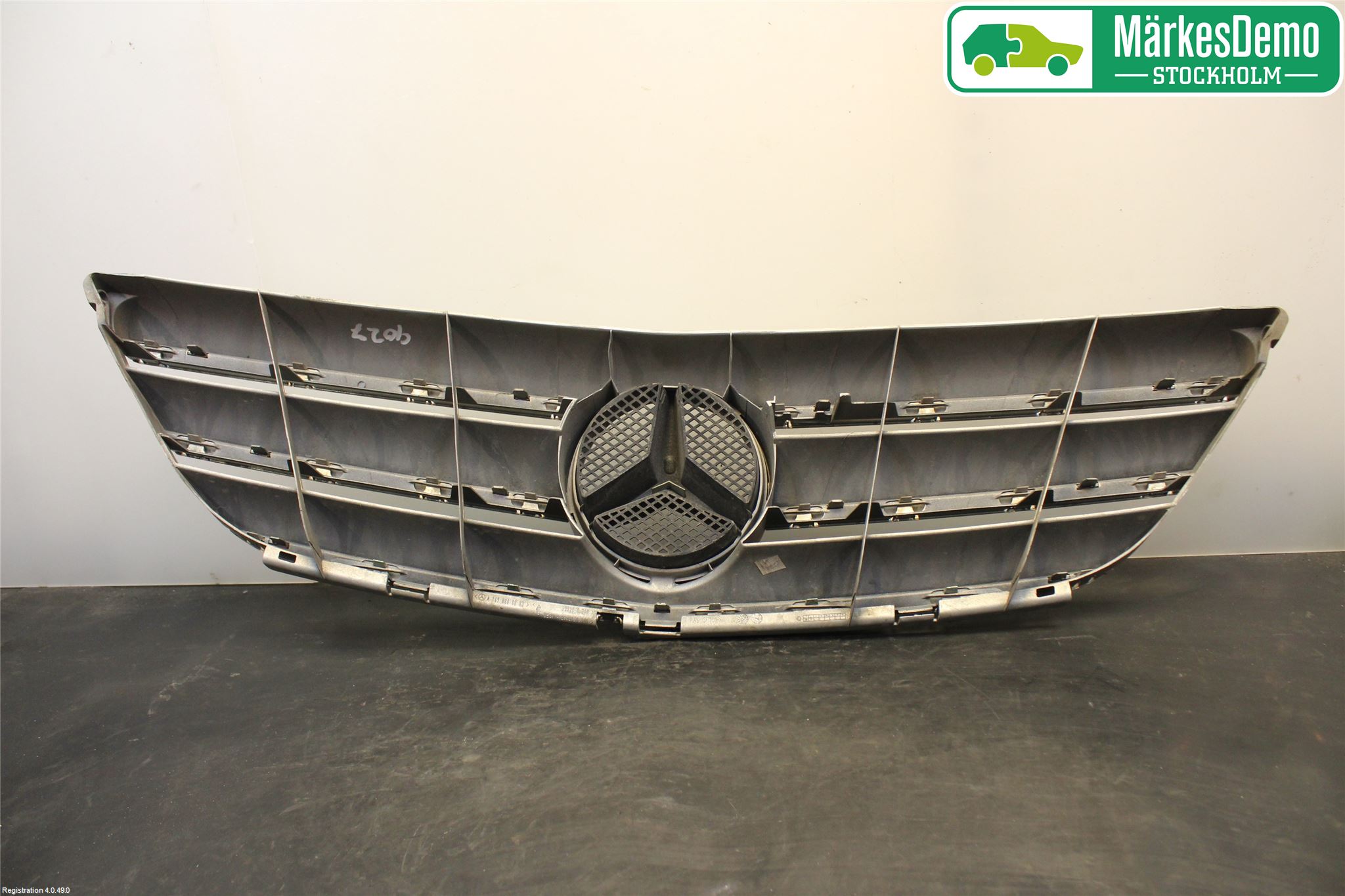Mercedes-Benz MB B-KLASS (W245) 05-12 Grill Komplett