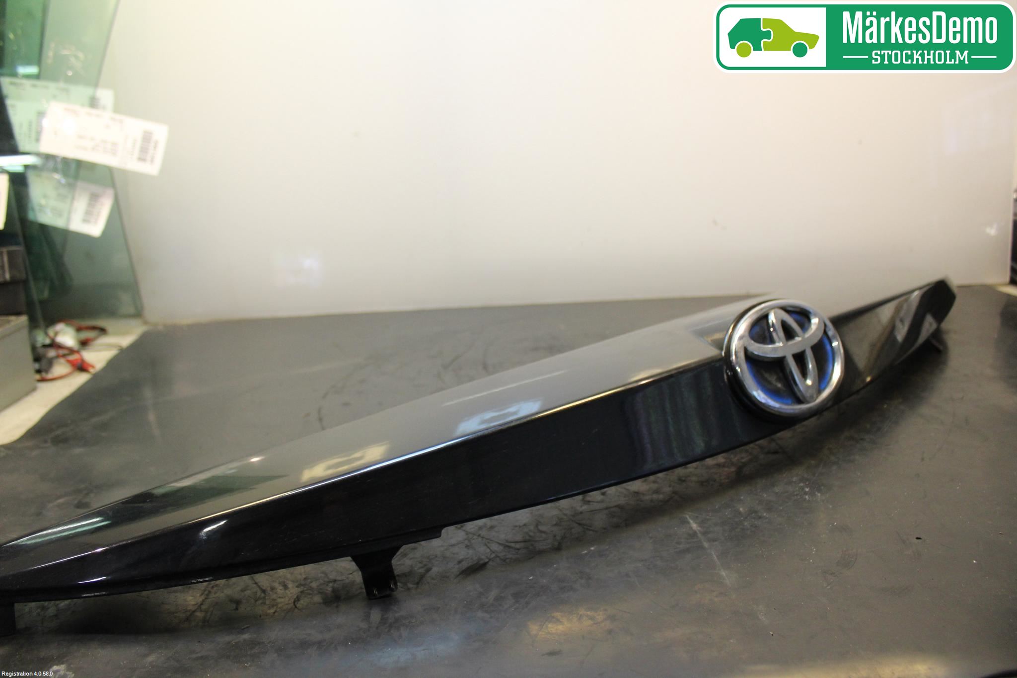 Toyota AURIS 13-19 Refleksplate - Skiltplate