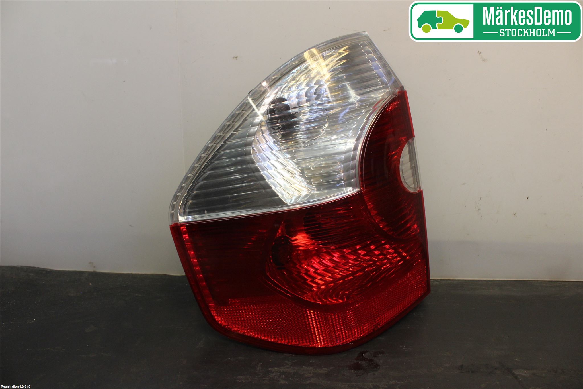 BMW X3 E83     03-10 Baklykt Venstre