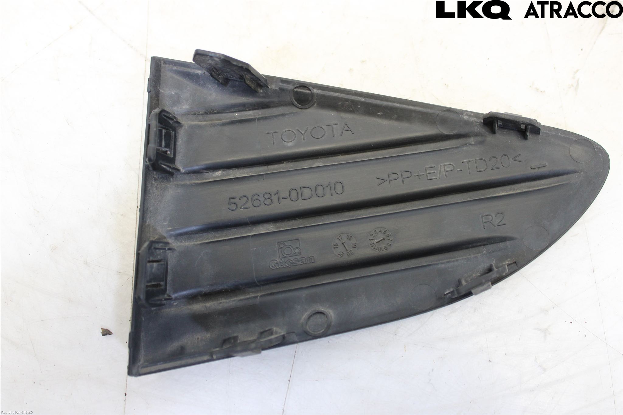 Toyota YARIS XP130 15-20 Støtfanger Bak Hjørne Høyre