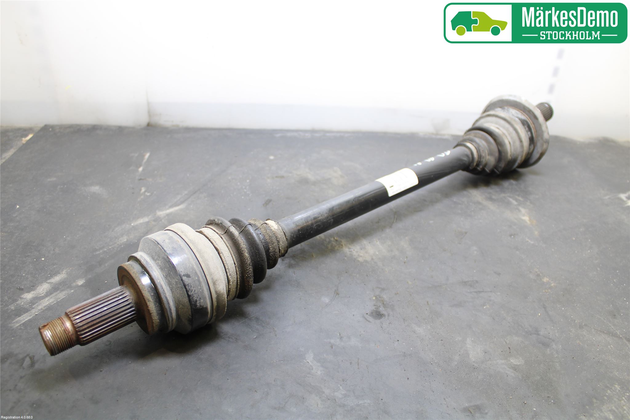 BMW 5 GT F07 09-17 Drivaksel Bak Kompl Venstre