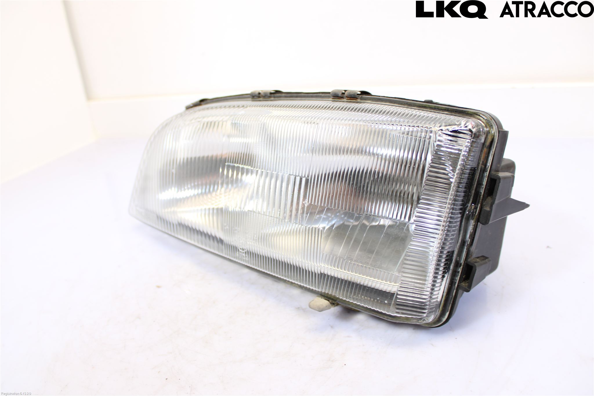 Volvo S70/V70/XC  97-00 Frontlykt Venstre