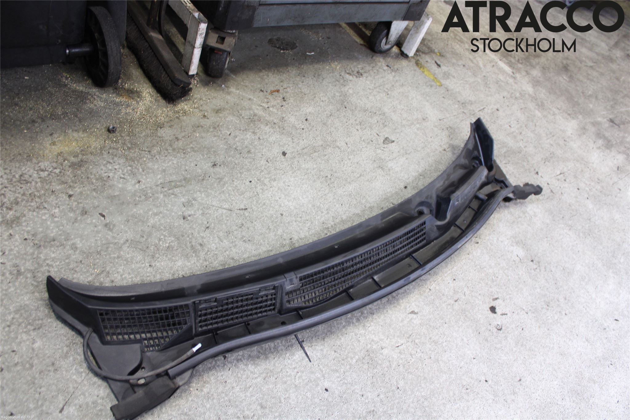 Nissan QASHQAI+2  08-10 Visker Deksel-Grill-Under Frr