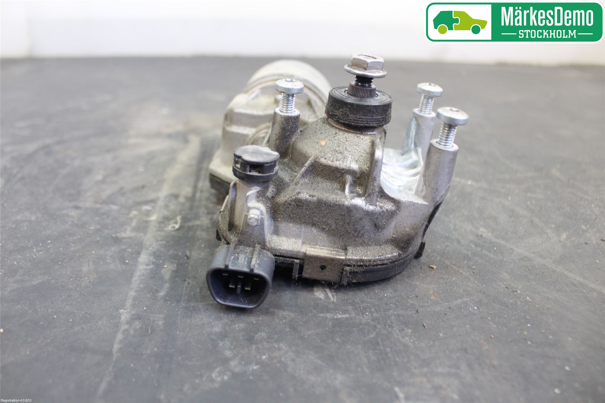 Toyota AVENSIS 09-15 Viskermotor Frontrute